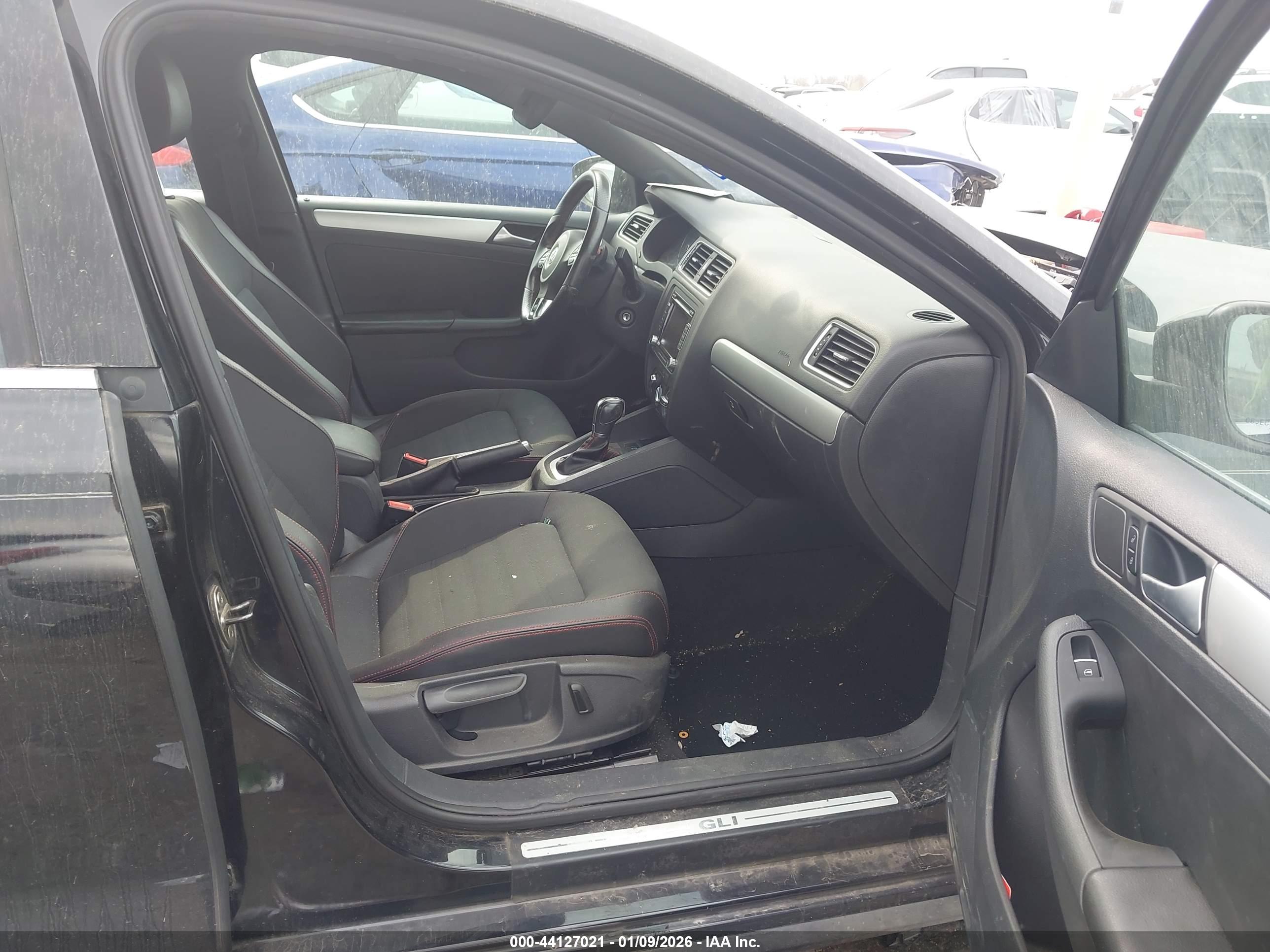 VOLKSWAGEN JETTA image 5