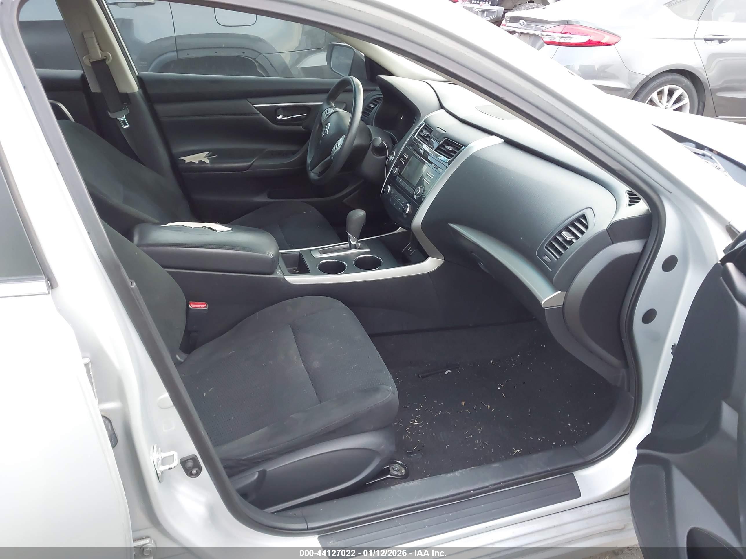 NISSAN ALTIMA image 5