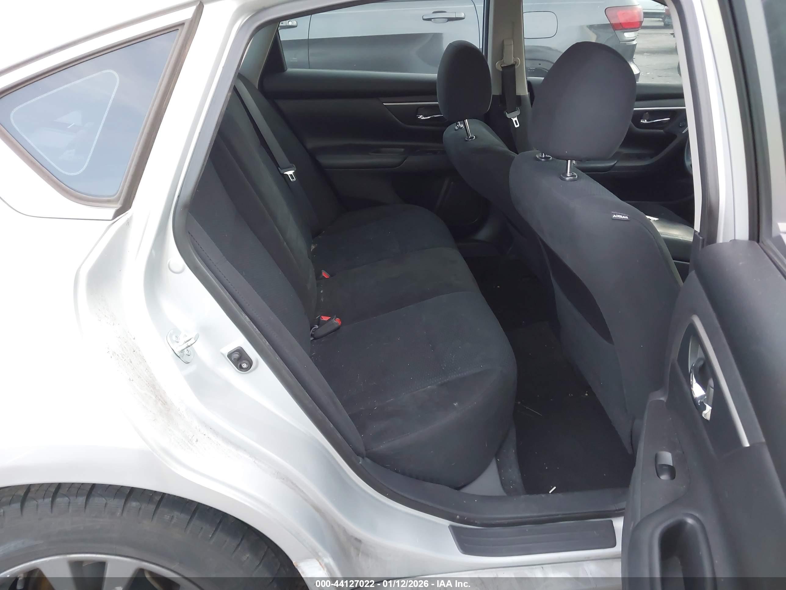 NISSAN ALTIMA image 8