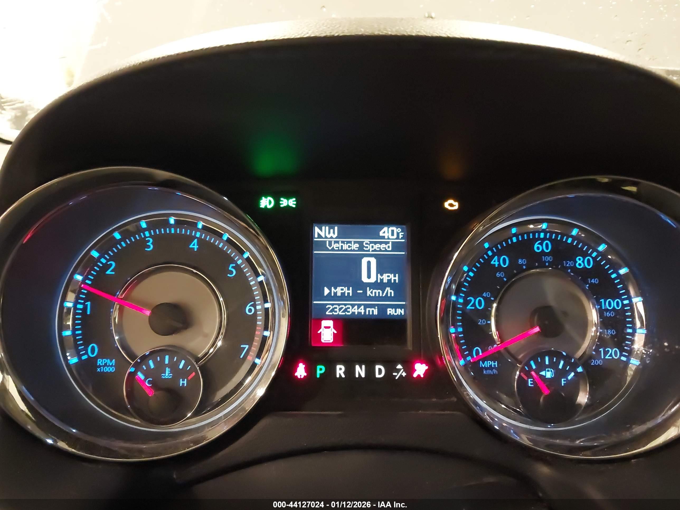 CHRYSLER TOWN image 7