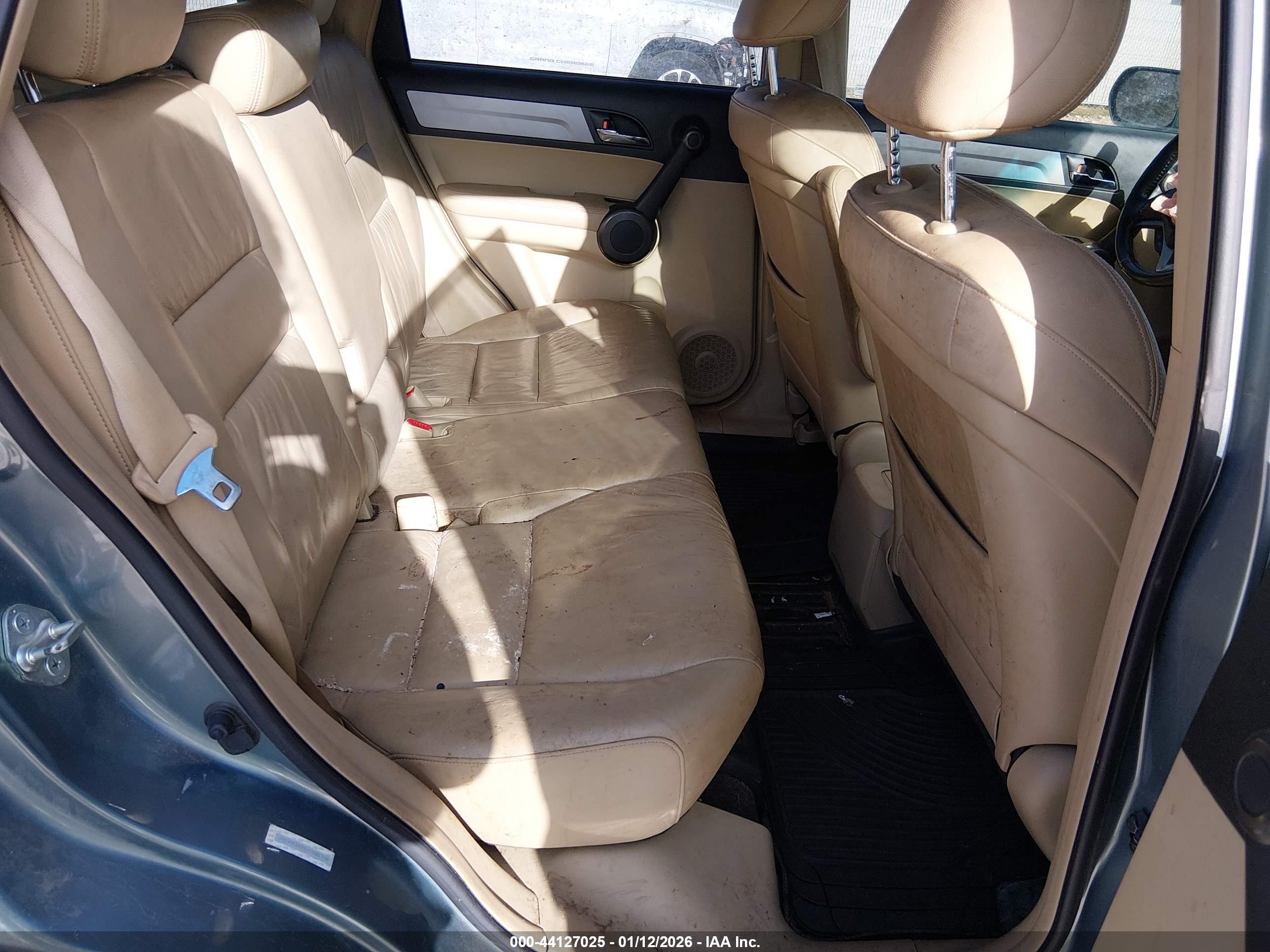HONDA CR-V image 8
