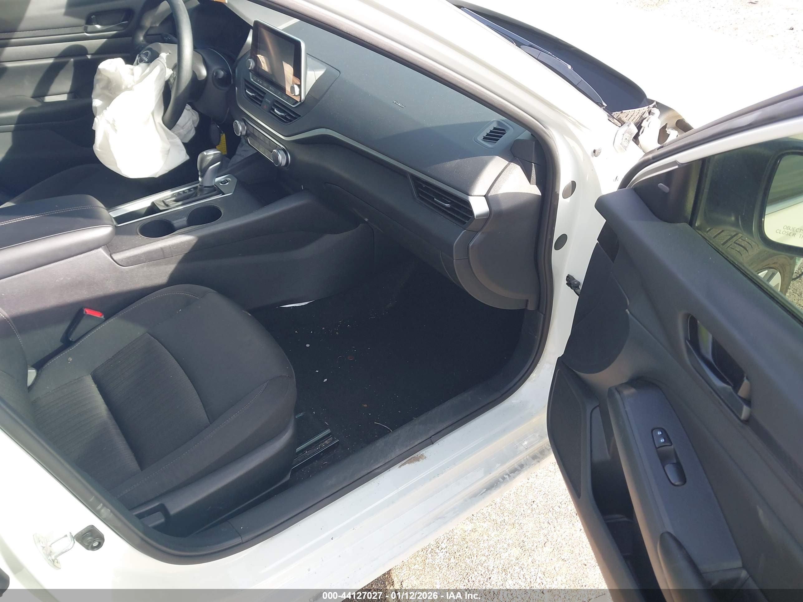 NISSAN ALTIMA image 5
