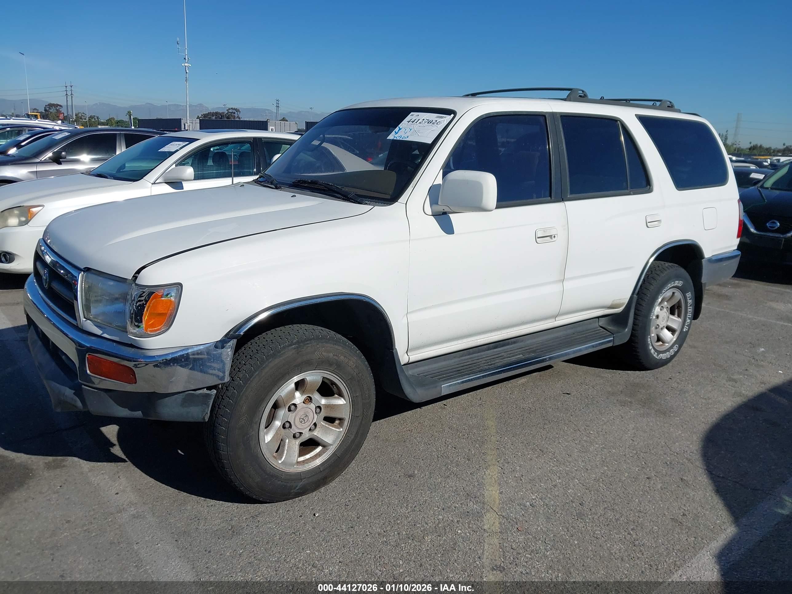 TOYOTA 4RUNNER image 2