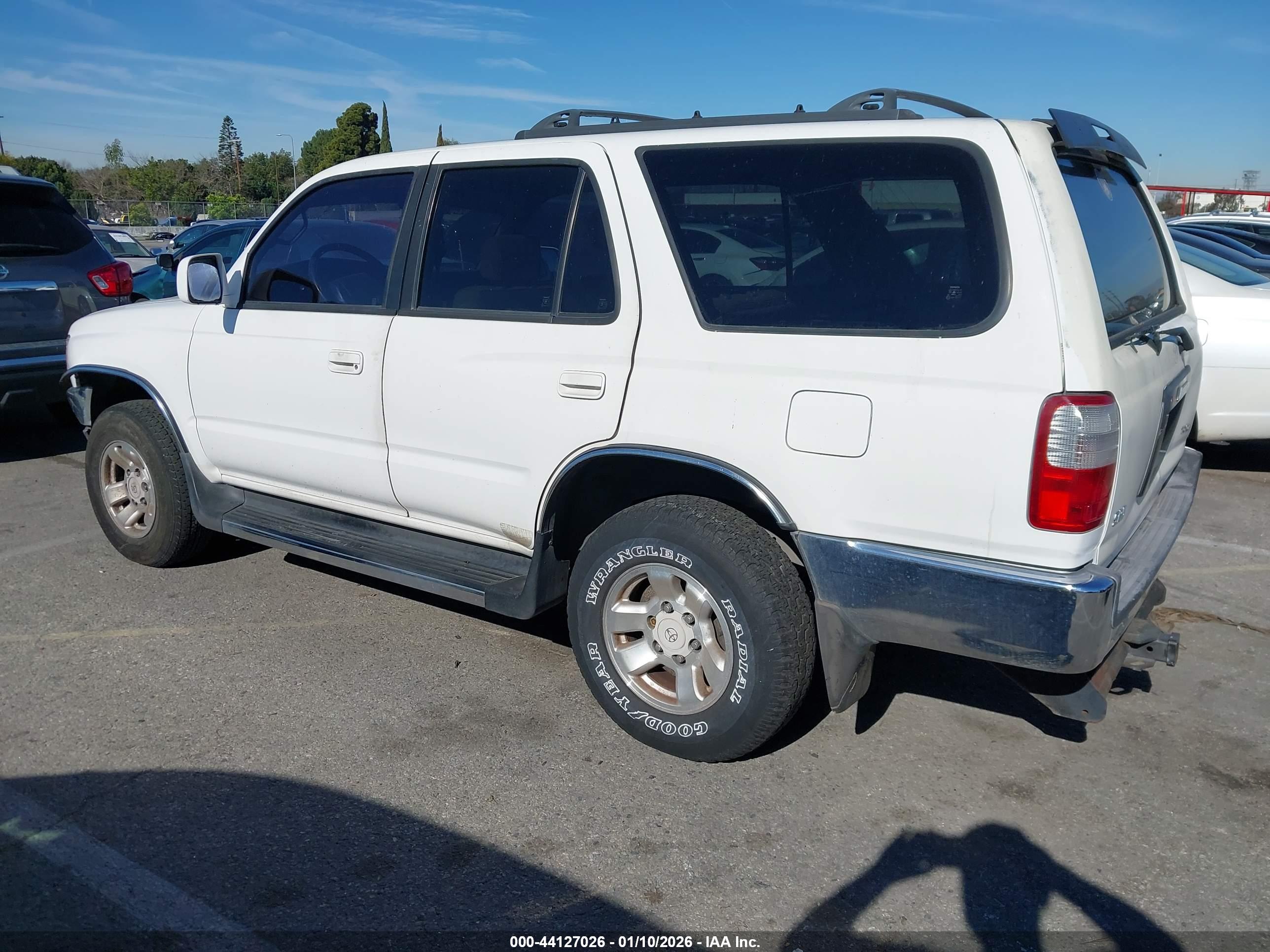 TOYOTA 4RUNNER image 3