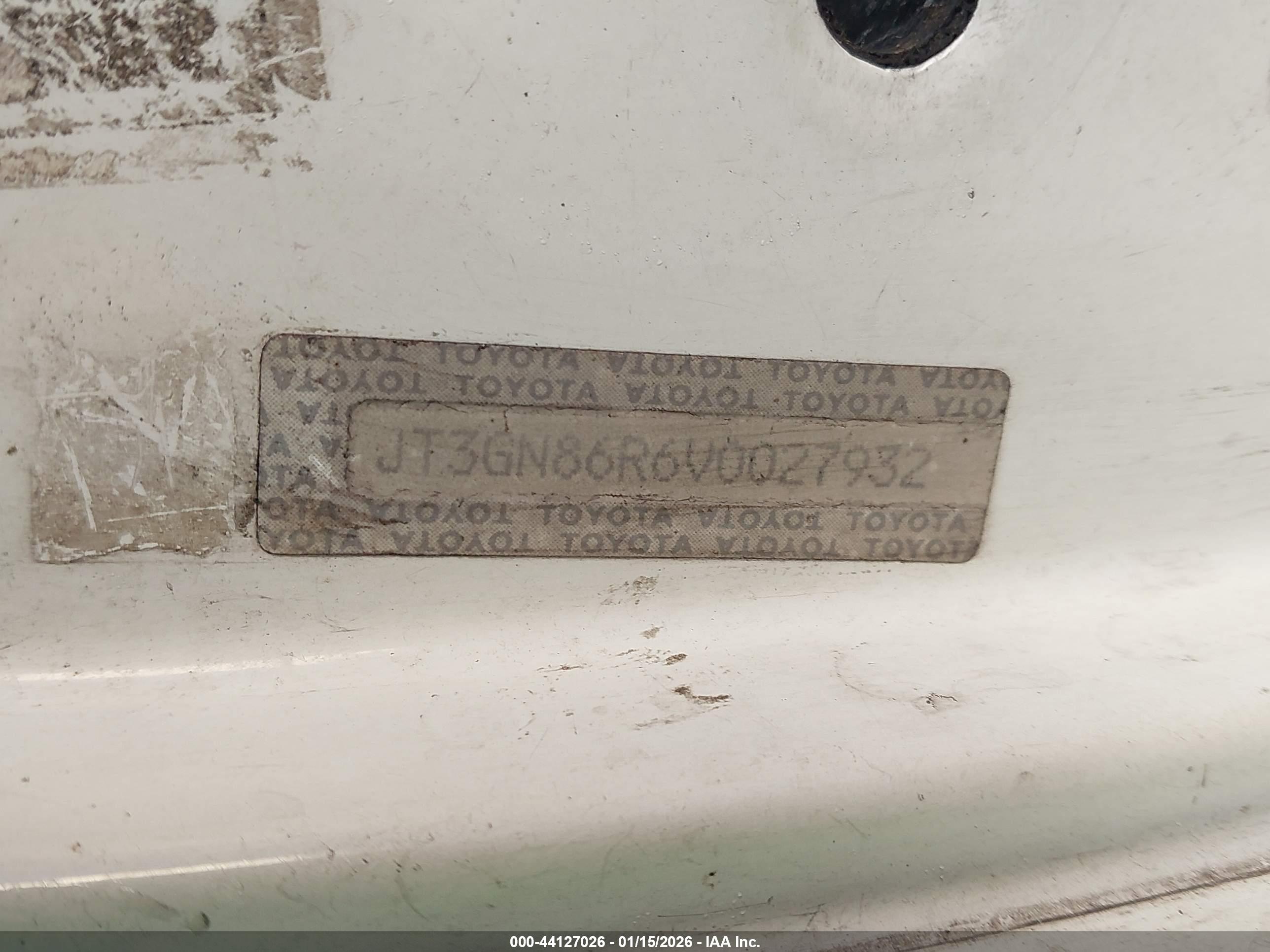 TOYOTA 4RUNNER image 9
