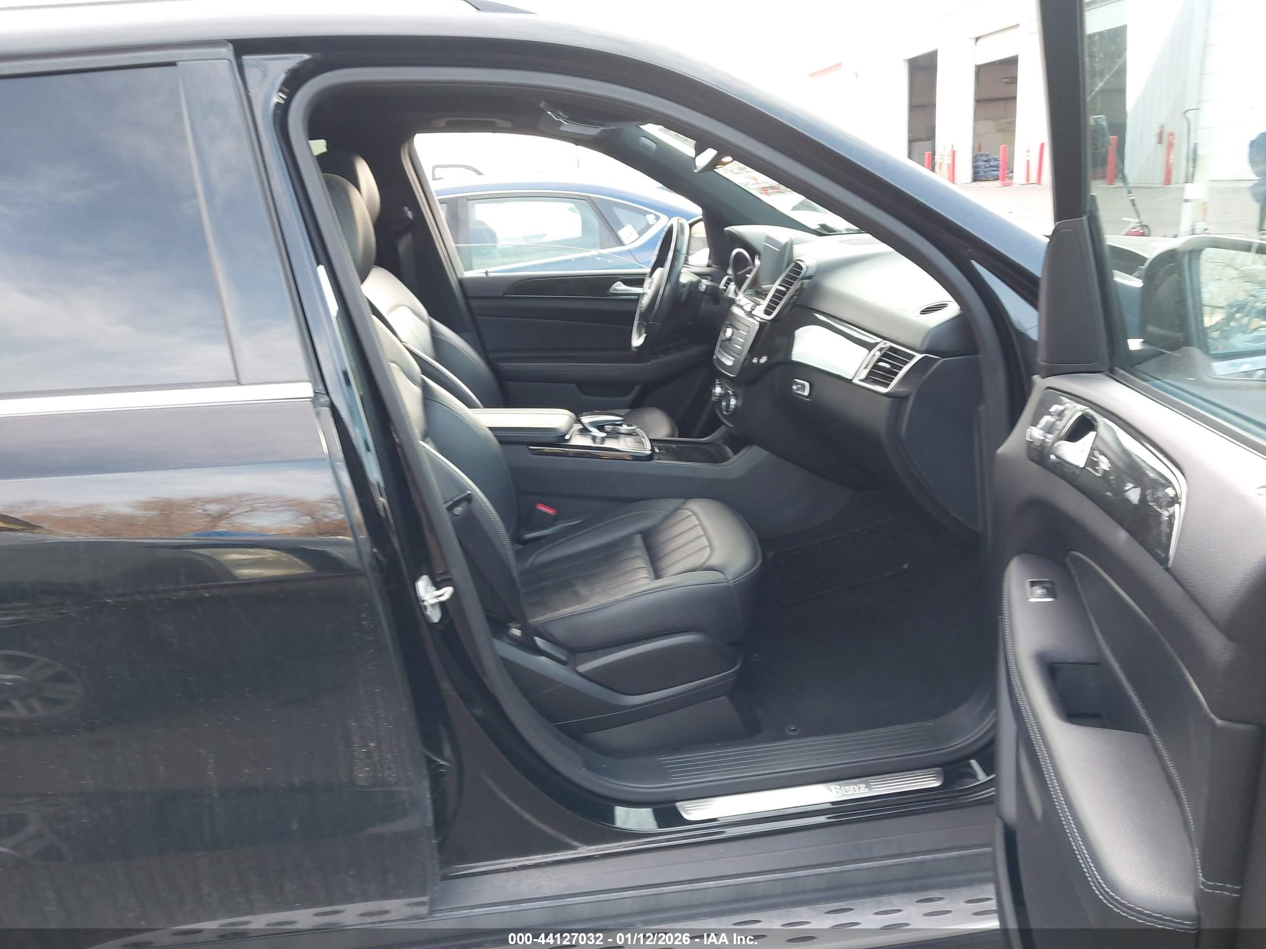 MERCEDES-BENZ GLE image 5