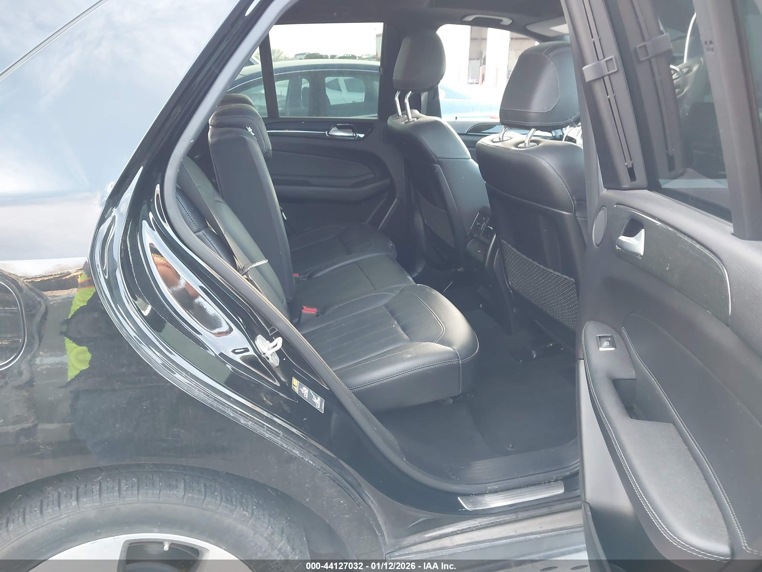 MERCEDES-BENZ GLE image 8