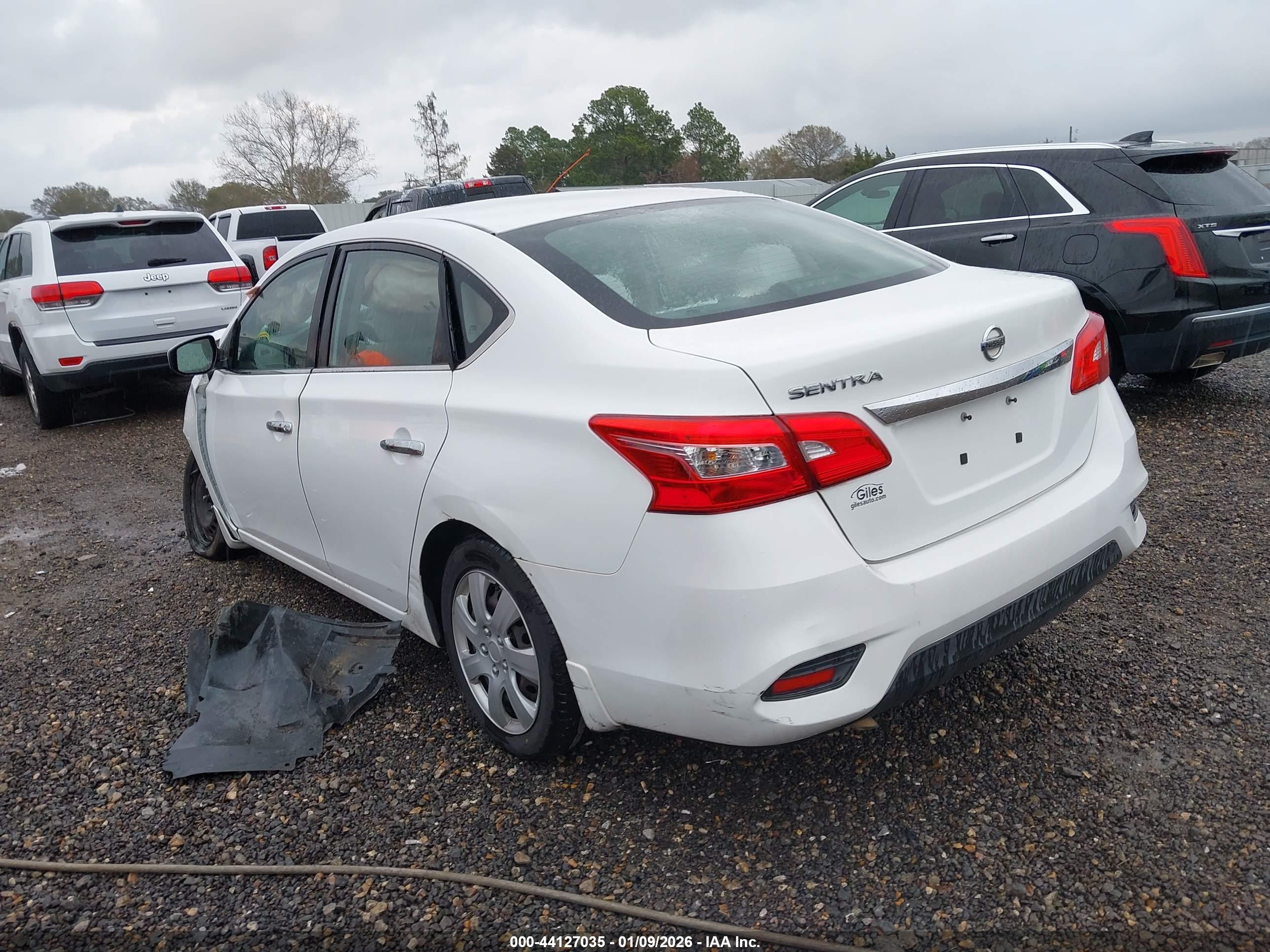 NISSAN SENTRA image 3