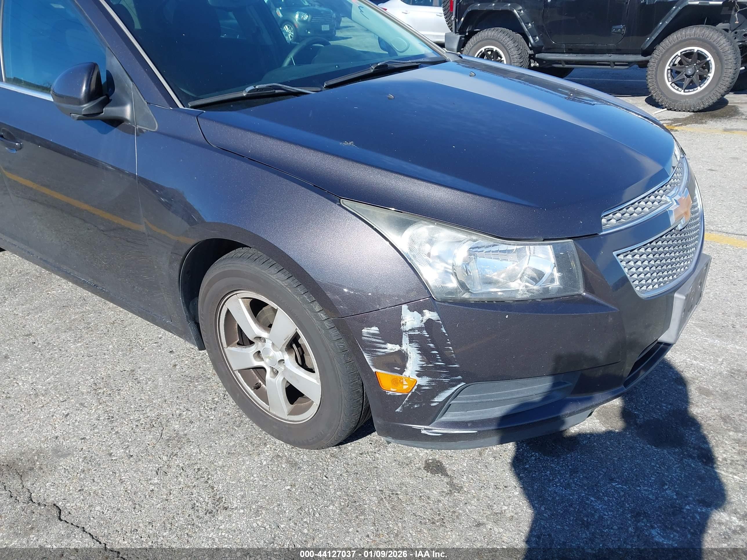 CHEVROLET CRUZE image 6