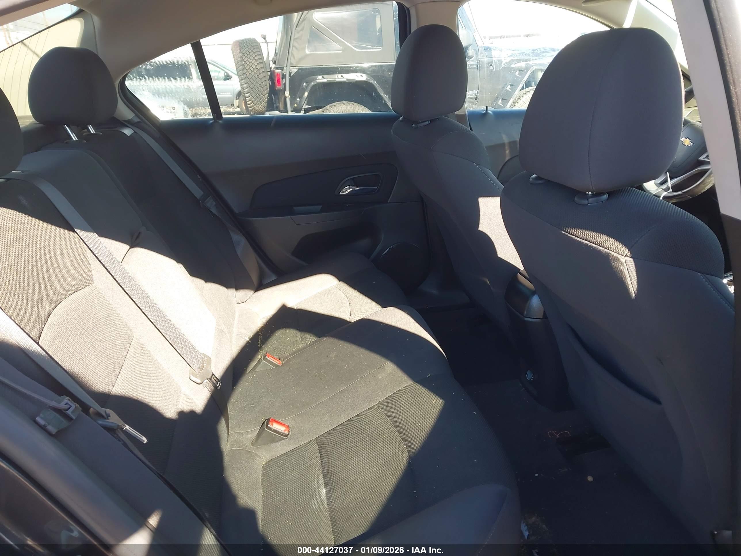 CHEVROLET CRUZE image 8