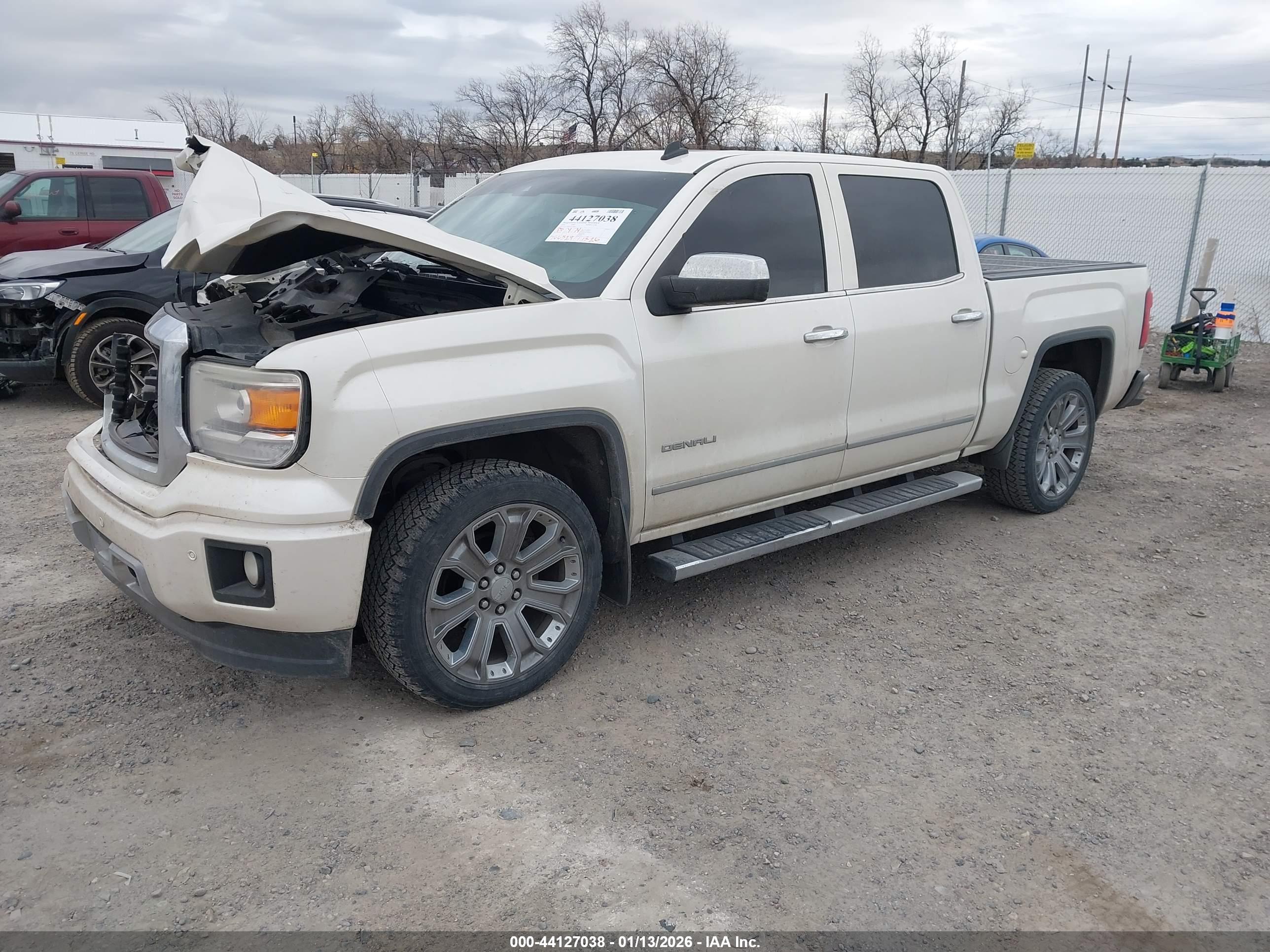 GMC SIERRA image 2