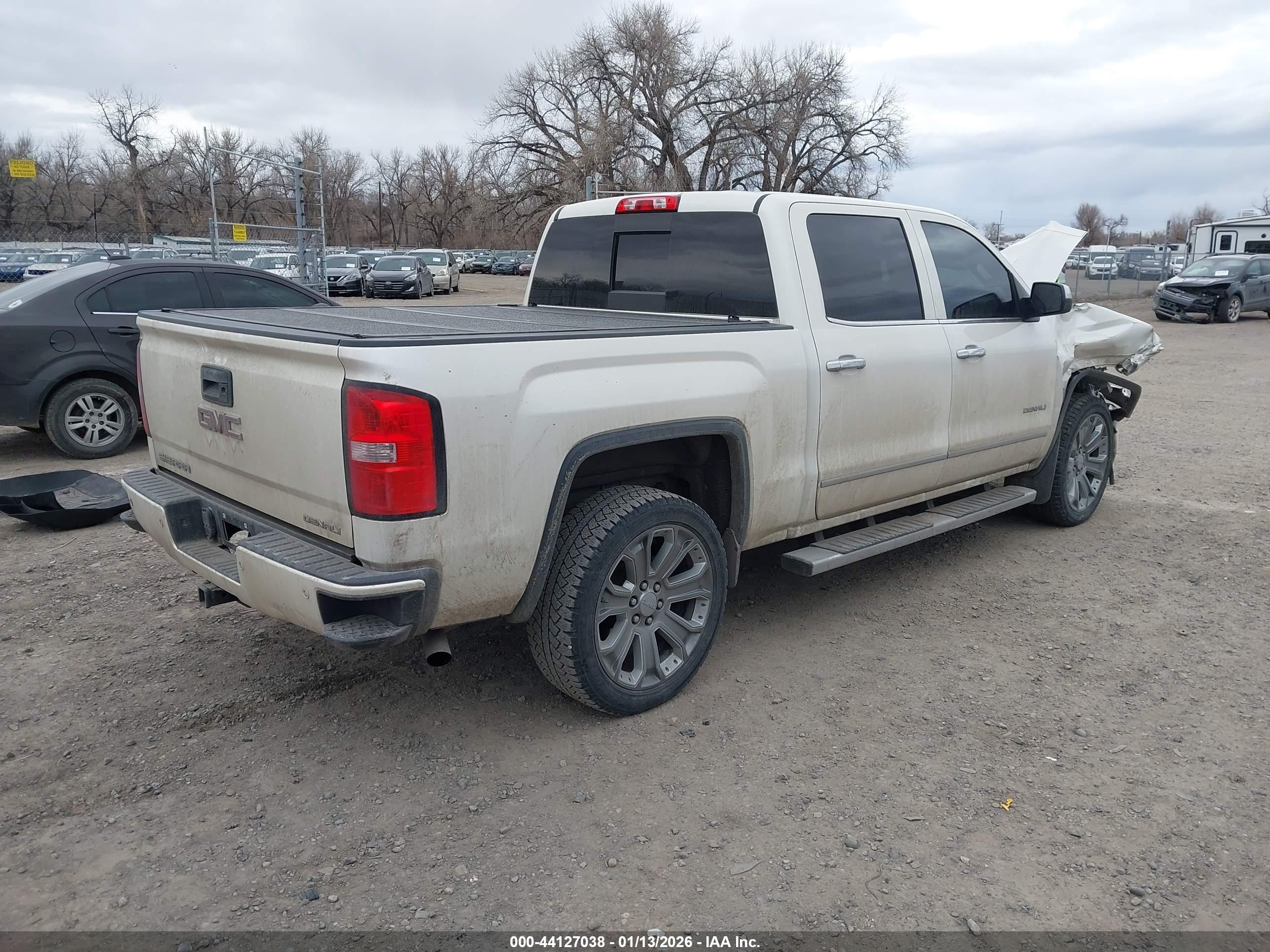 GMC SIERRA image 4