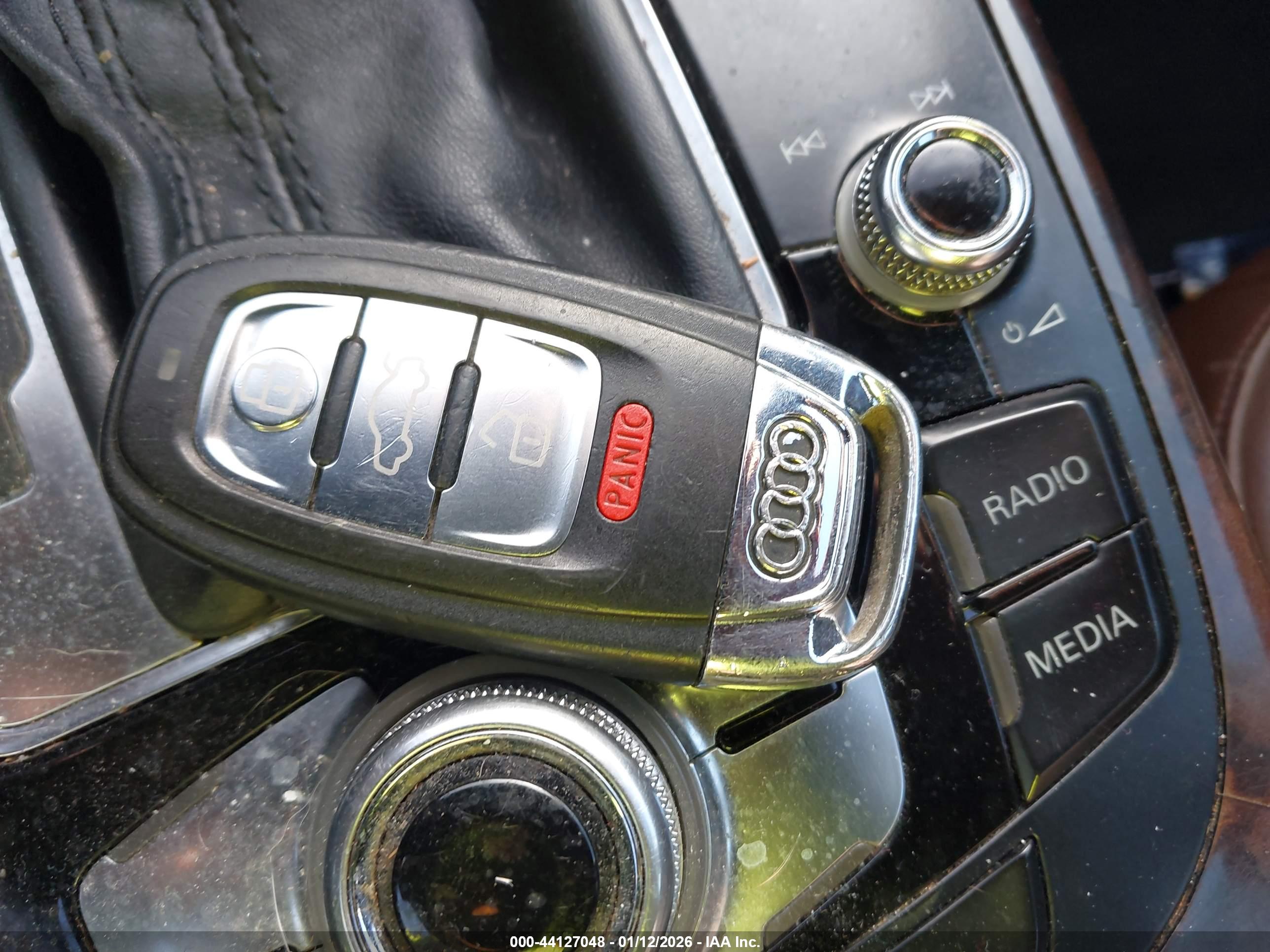 AUDI A4 image 11