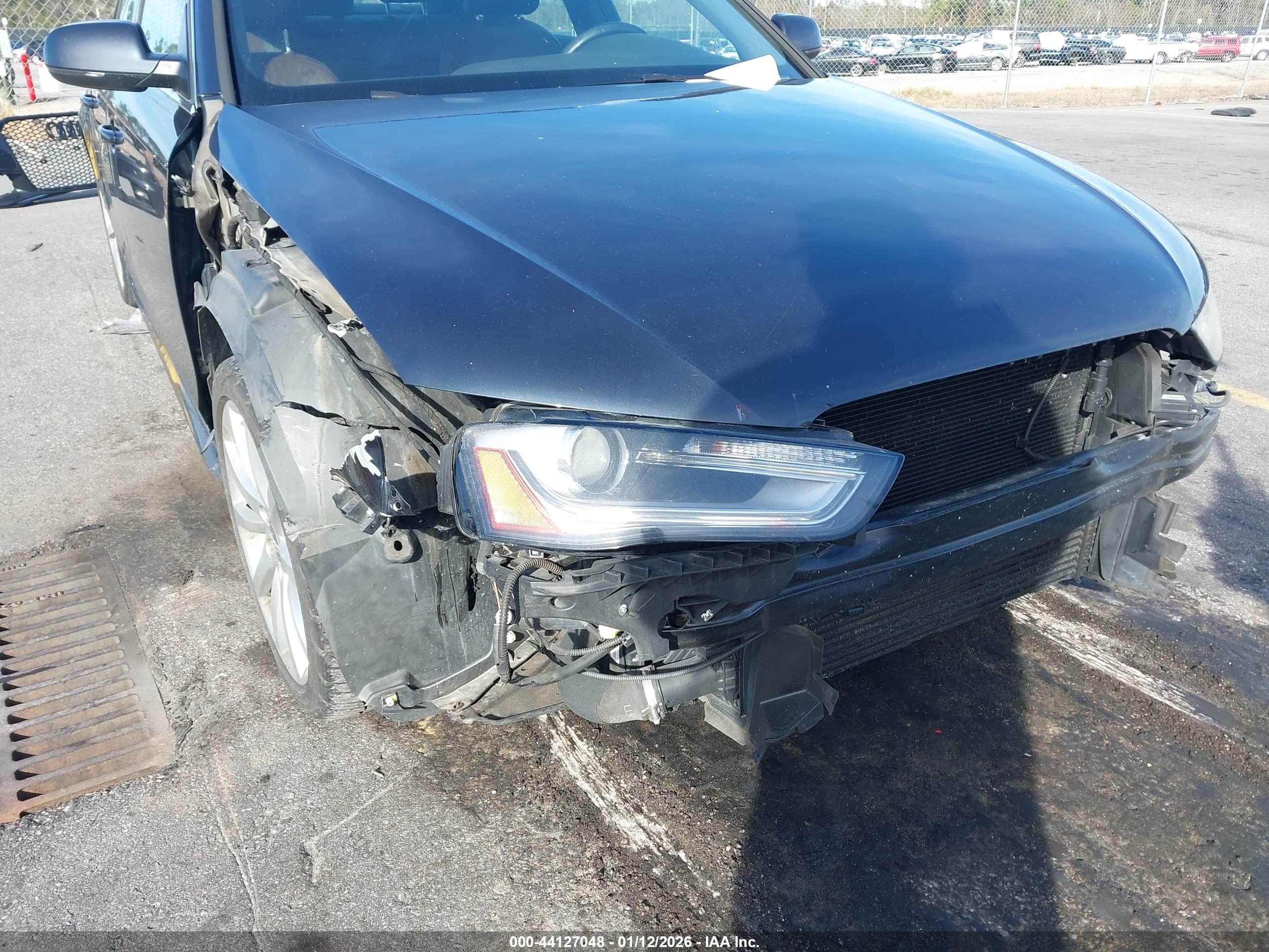 AUDI A4 image 6