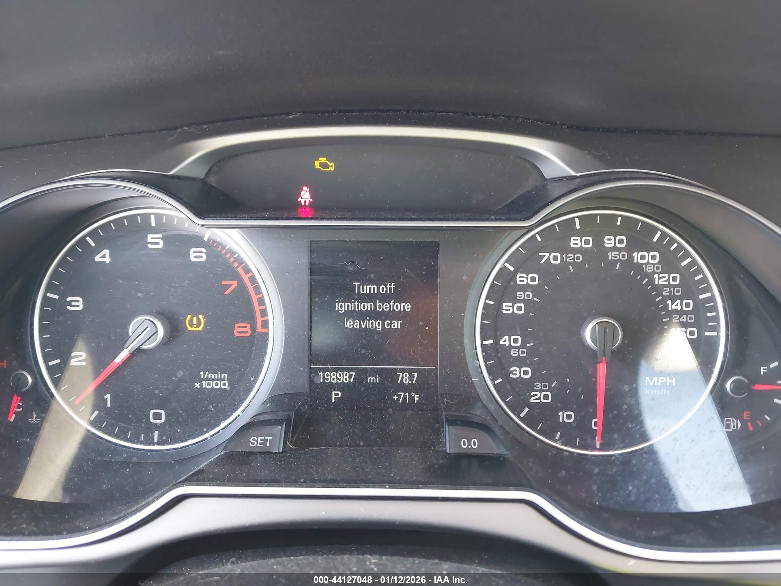 AUDI A4 image 7