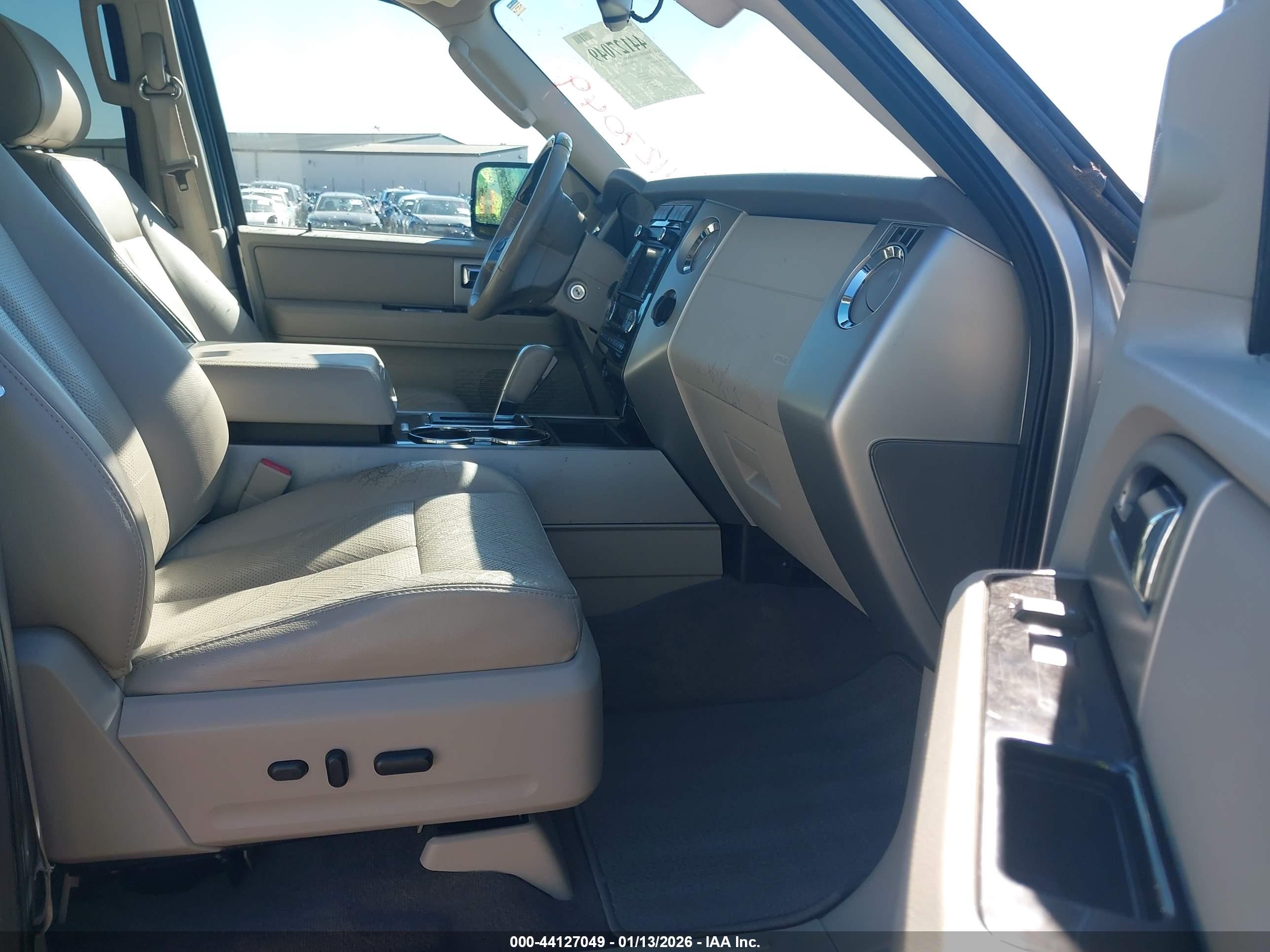 FORD EXPEDITION image 5