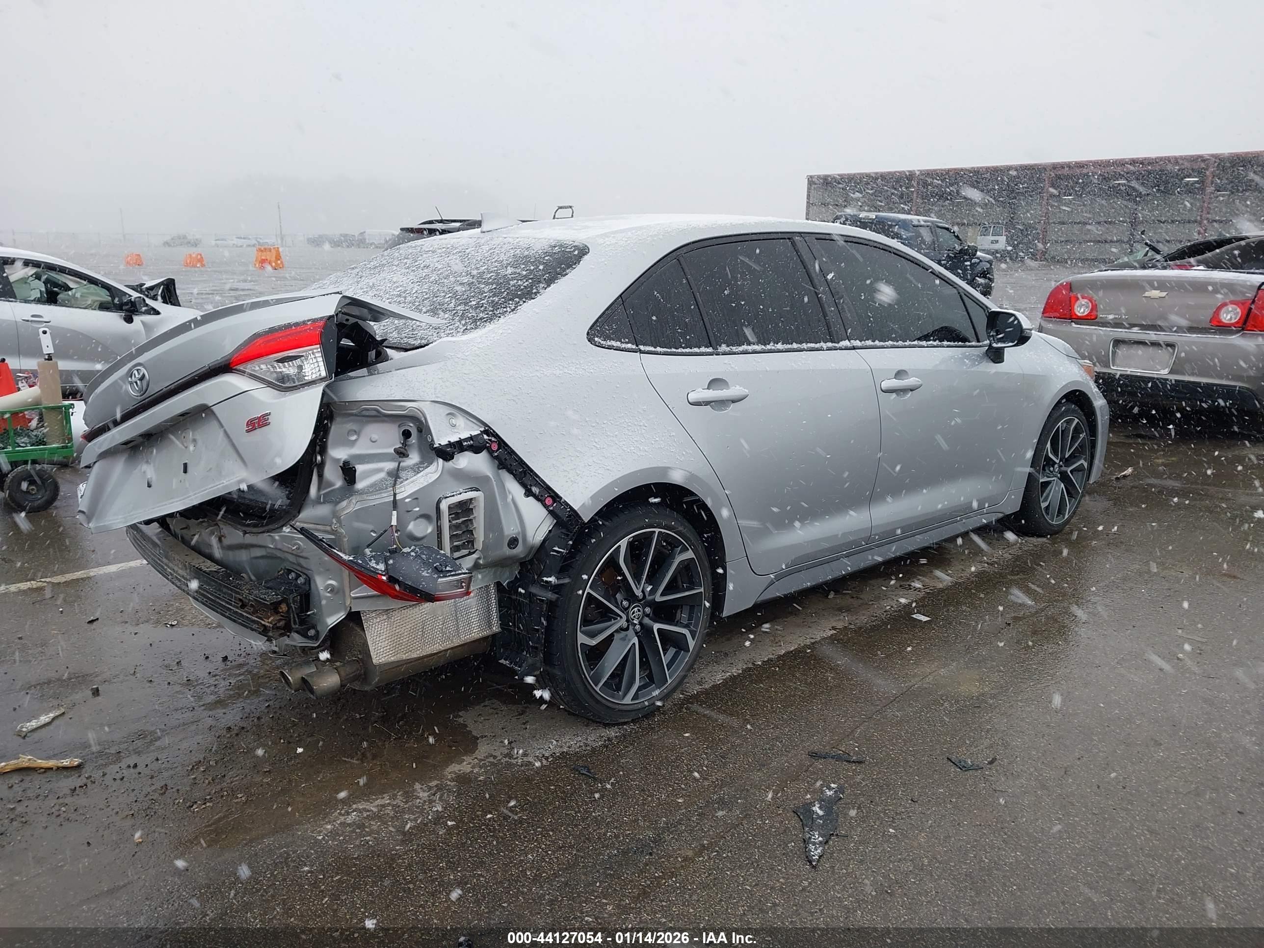 TOYOTA COROLLA image 4