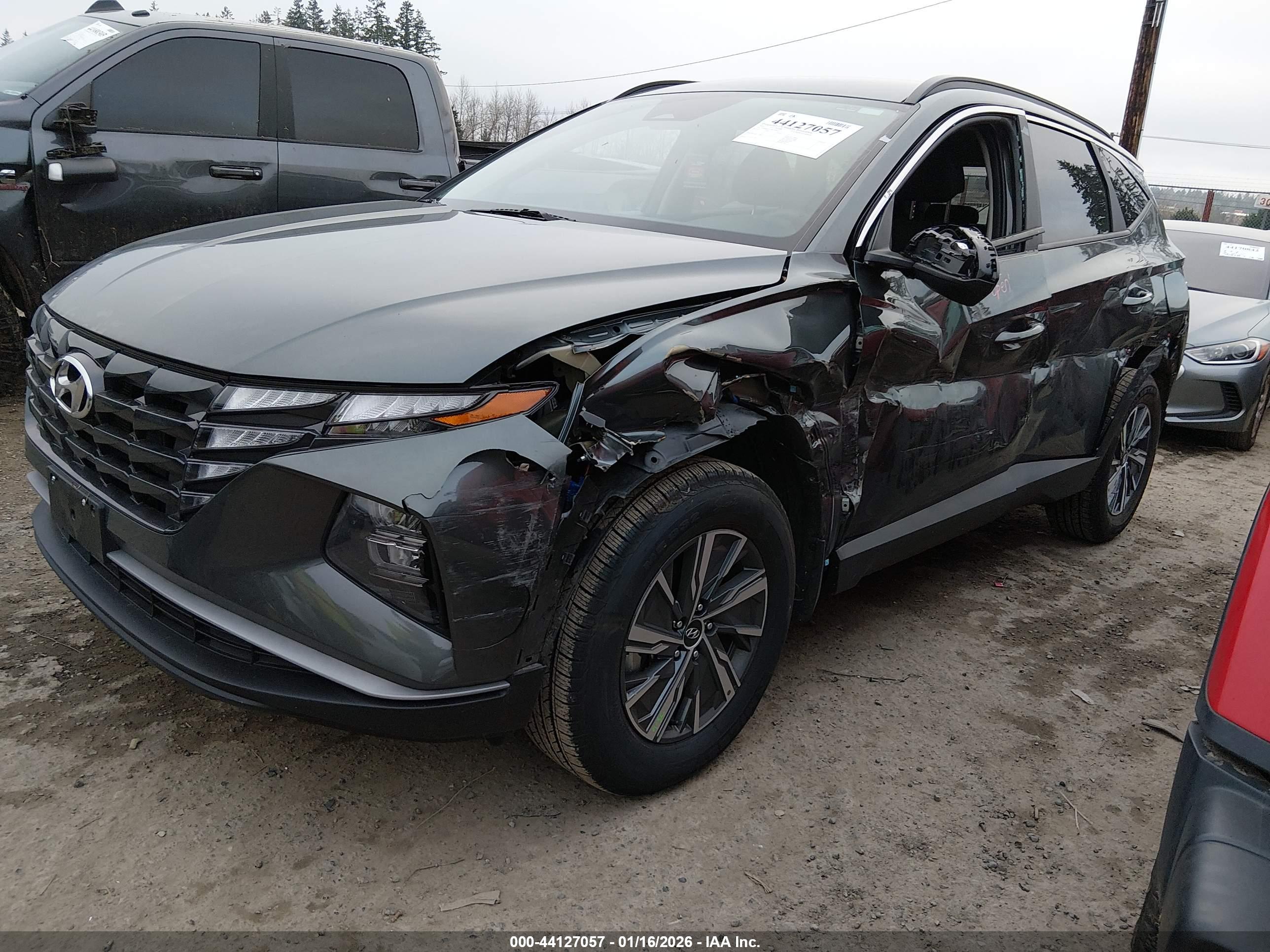 HYUNDAI TUCSON image 2