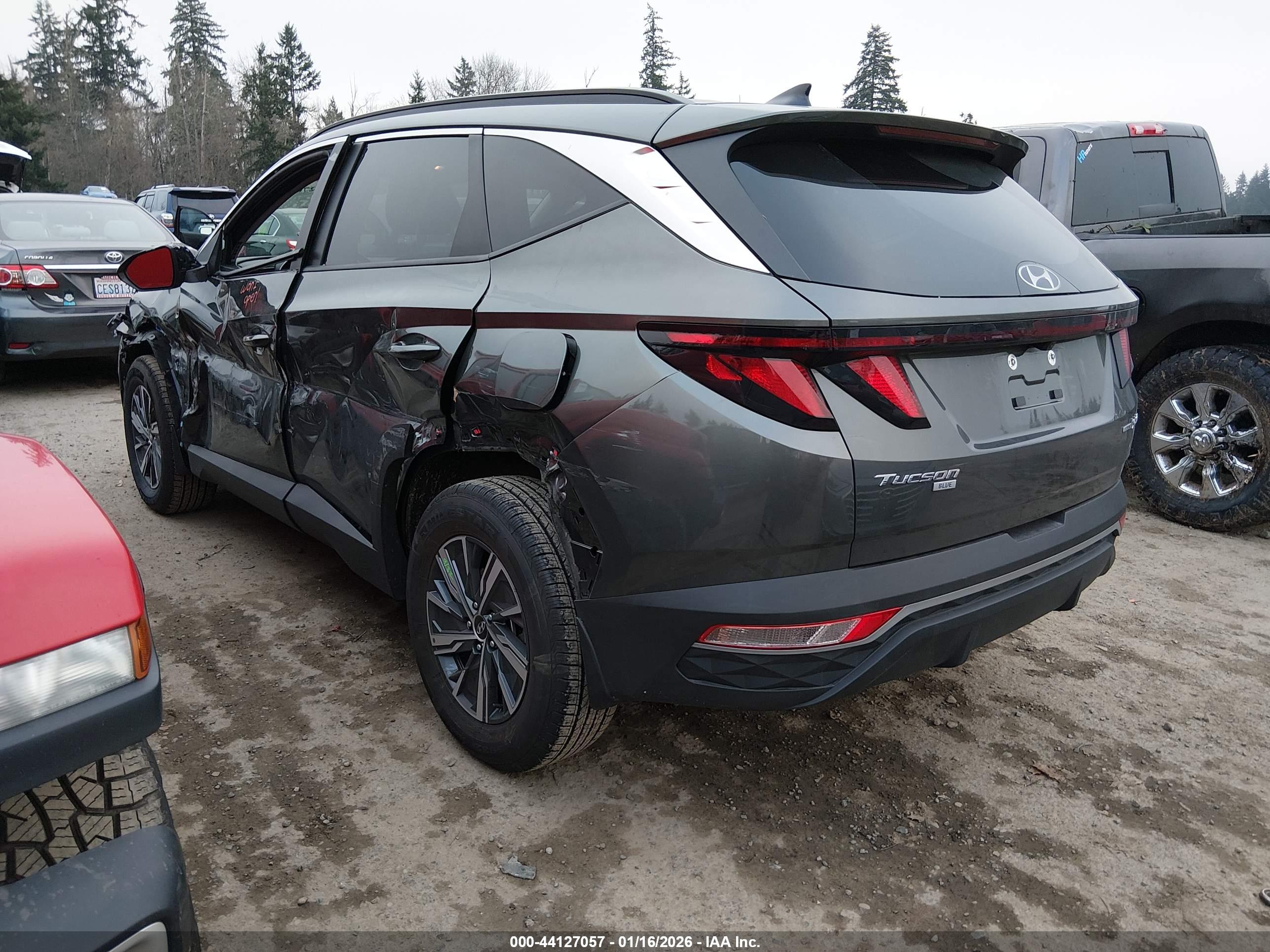 HYUNDAI TUCSON image 3