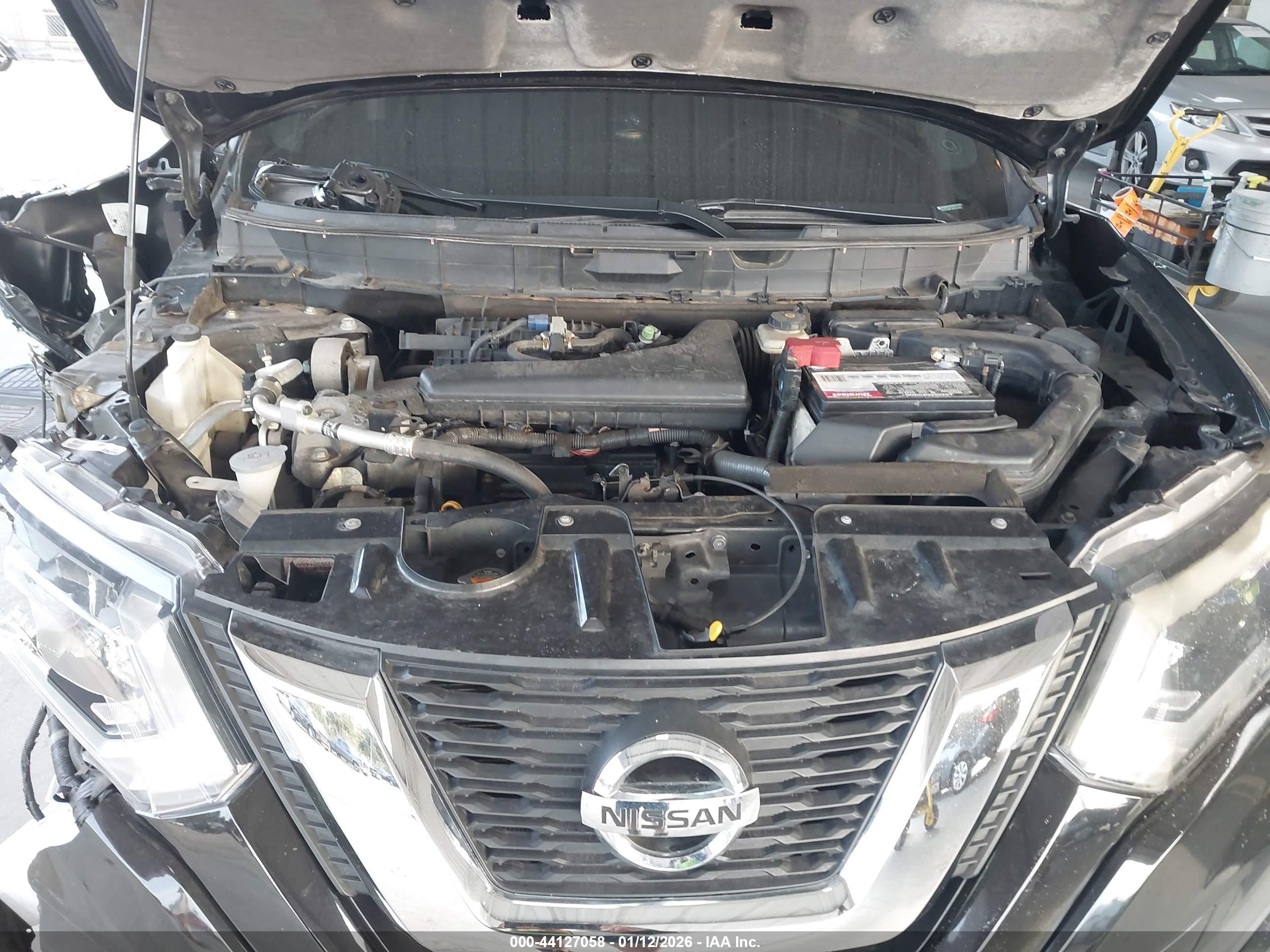 NISSAN ROGUE image 10
