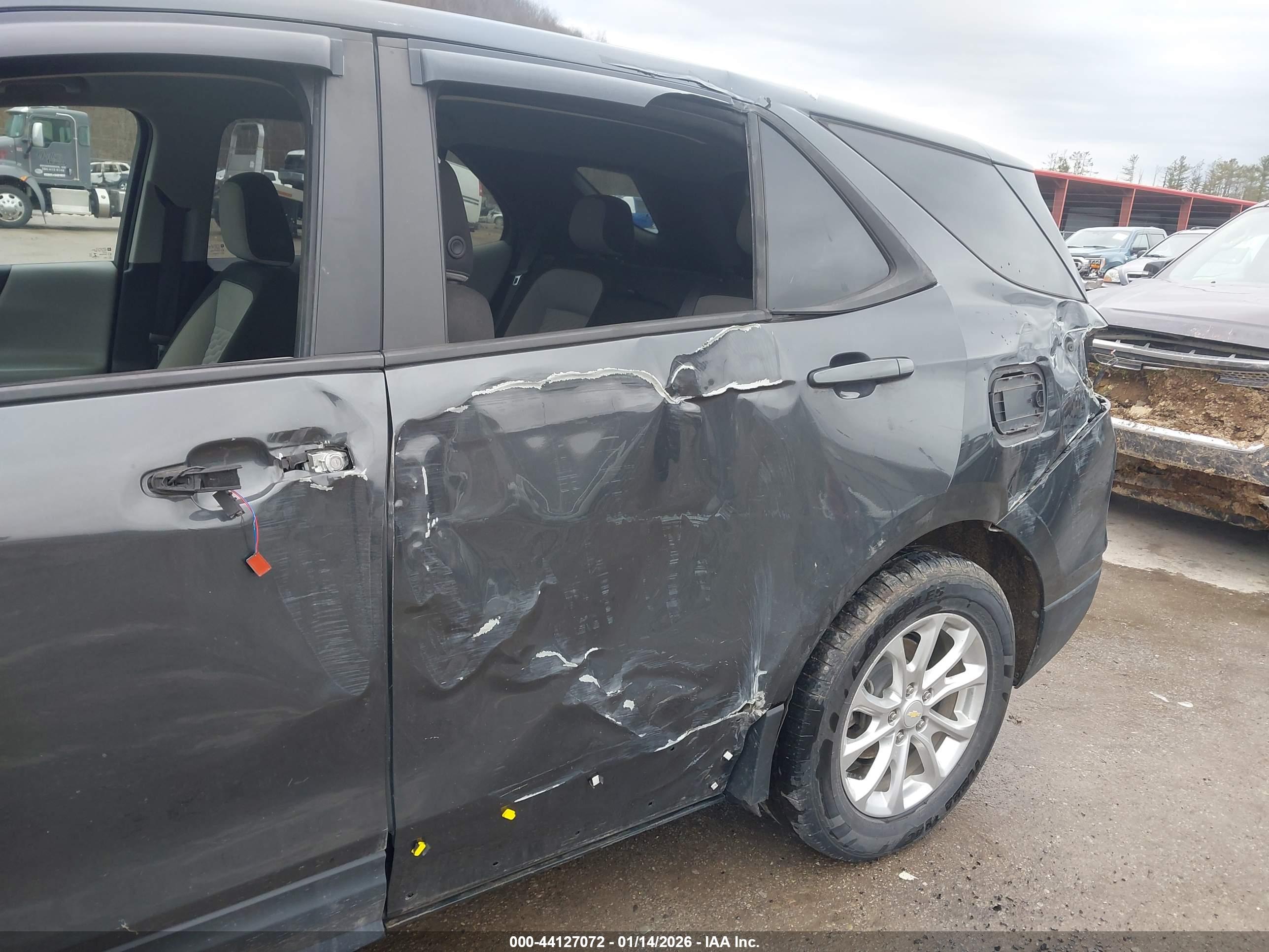 CHEVROLET EQUINOX image 6