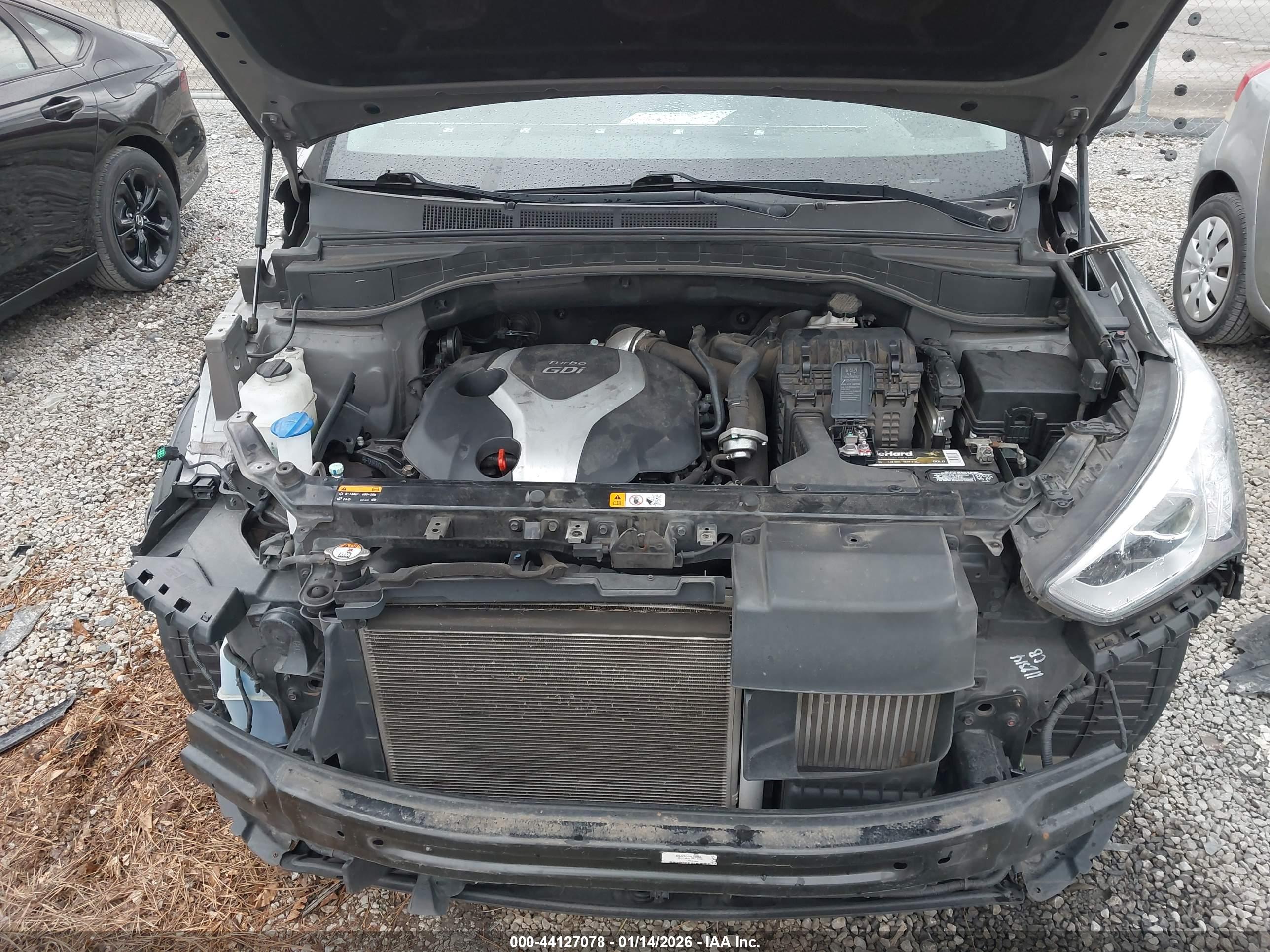 HYUNDAI SANTA image 10