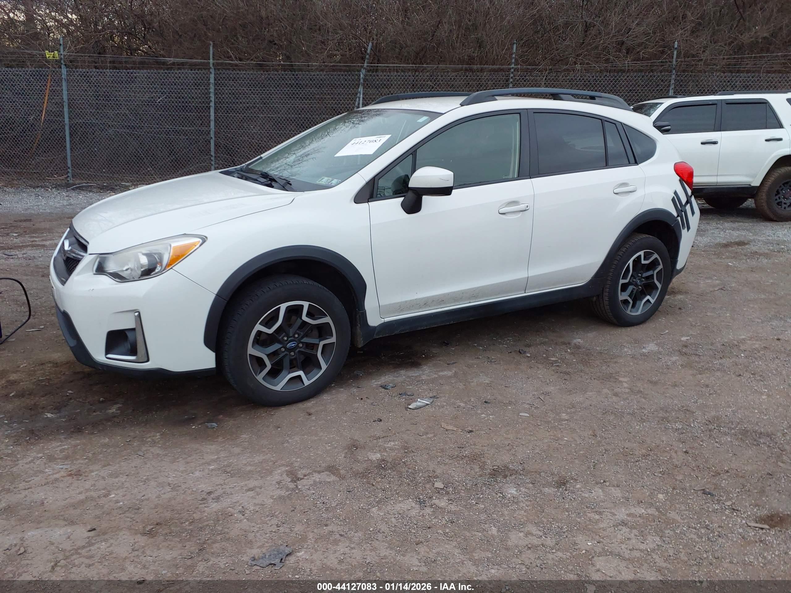 SUBARU CROSSTREK image 2