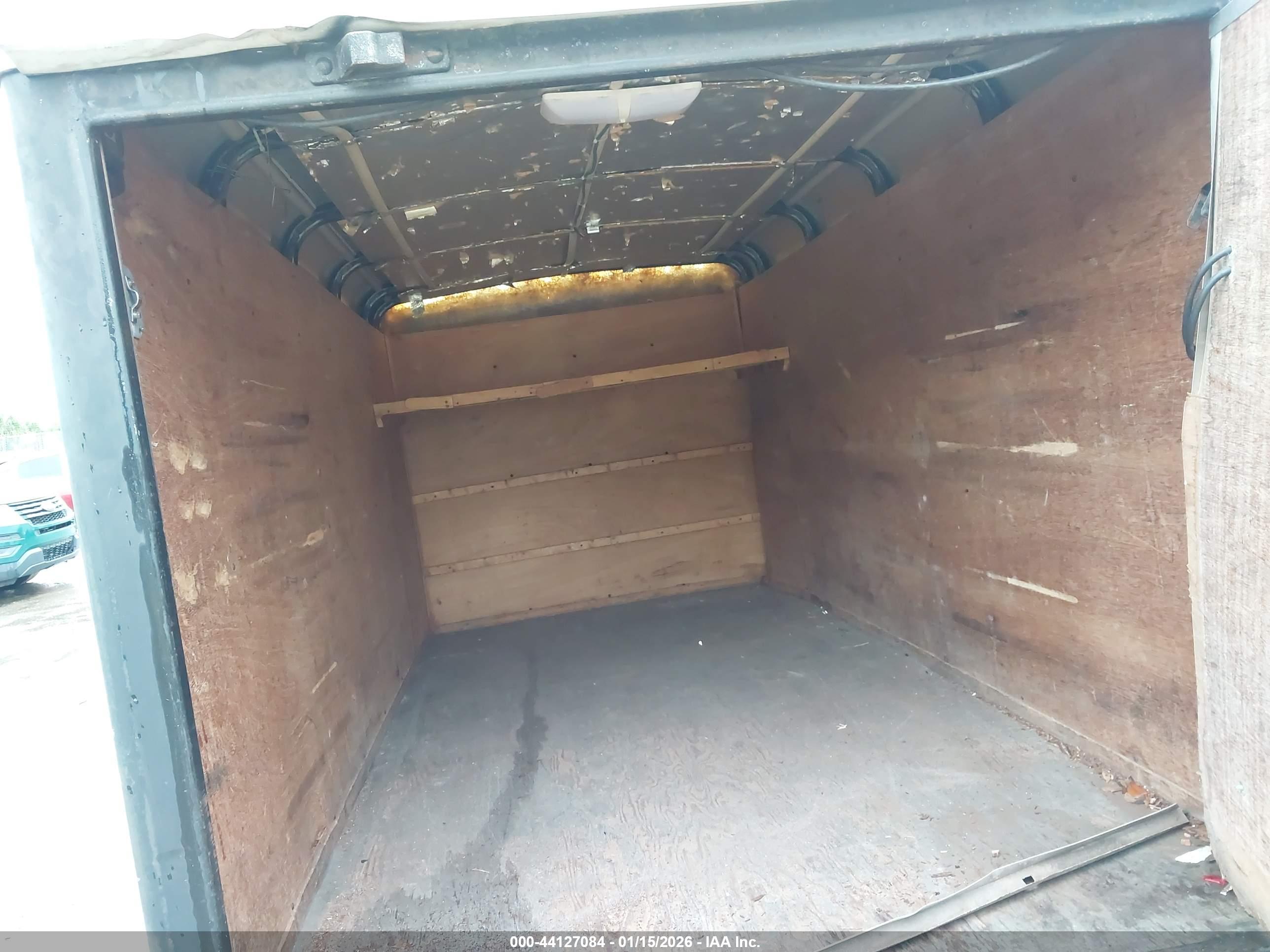 WELLS CARGO image 8