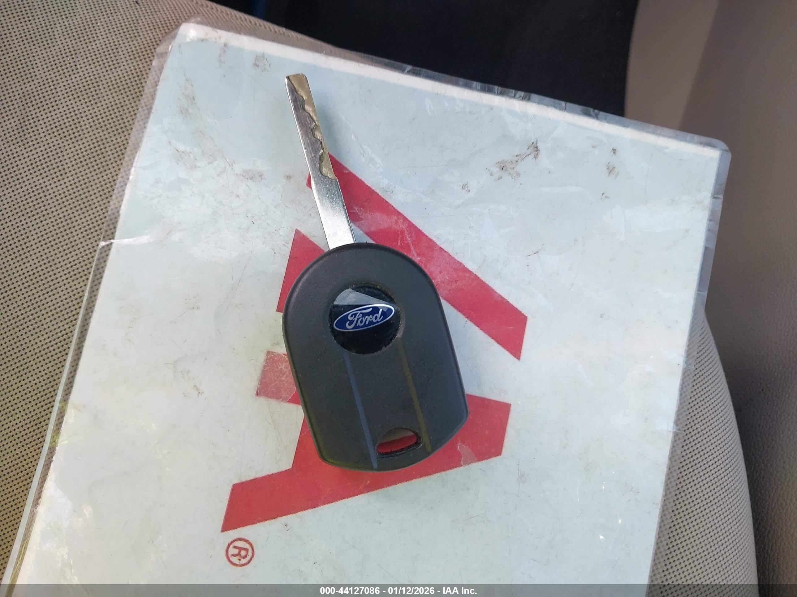 FORD ESCAPE image 11