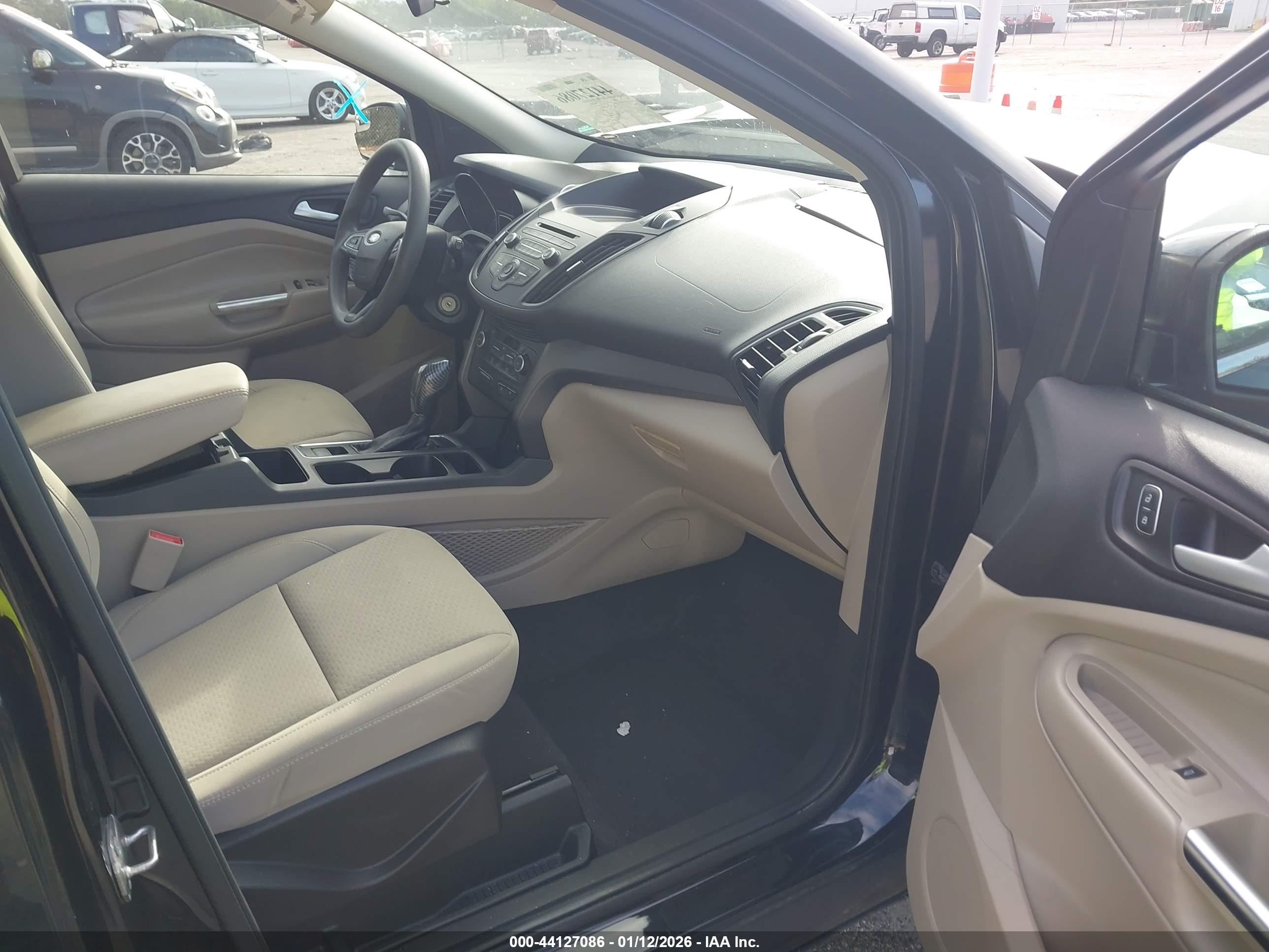 FORD ESCAPE image 5