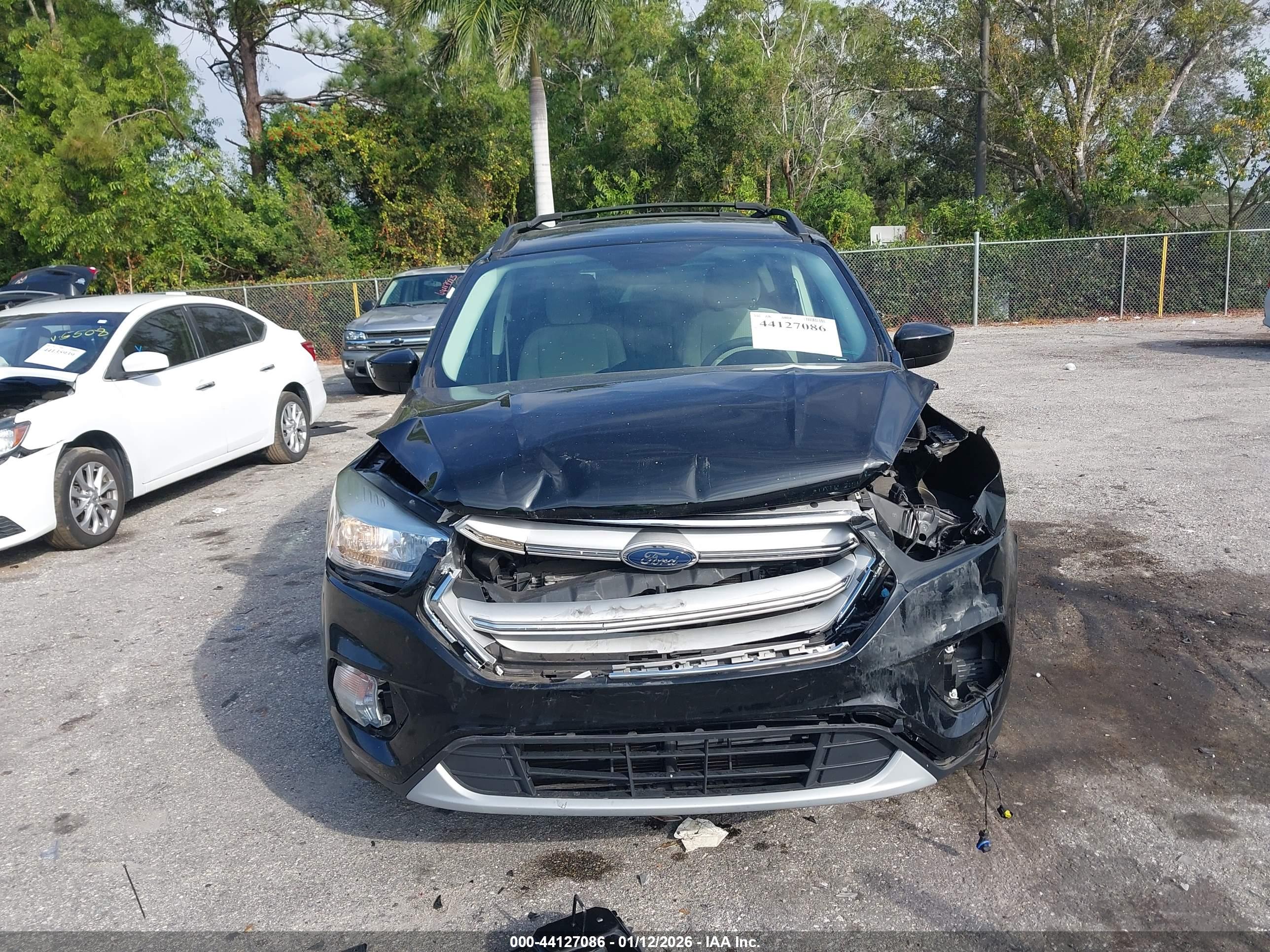 FORD ESCAPE image 6