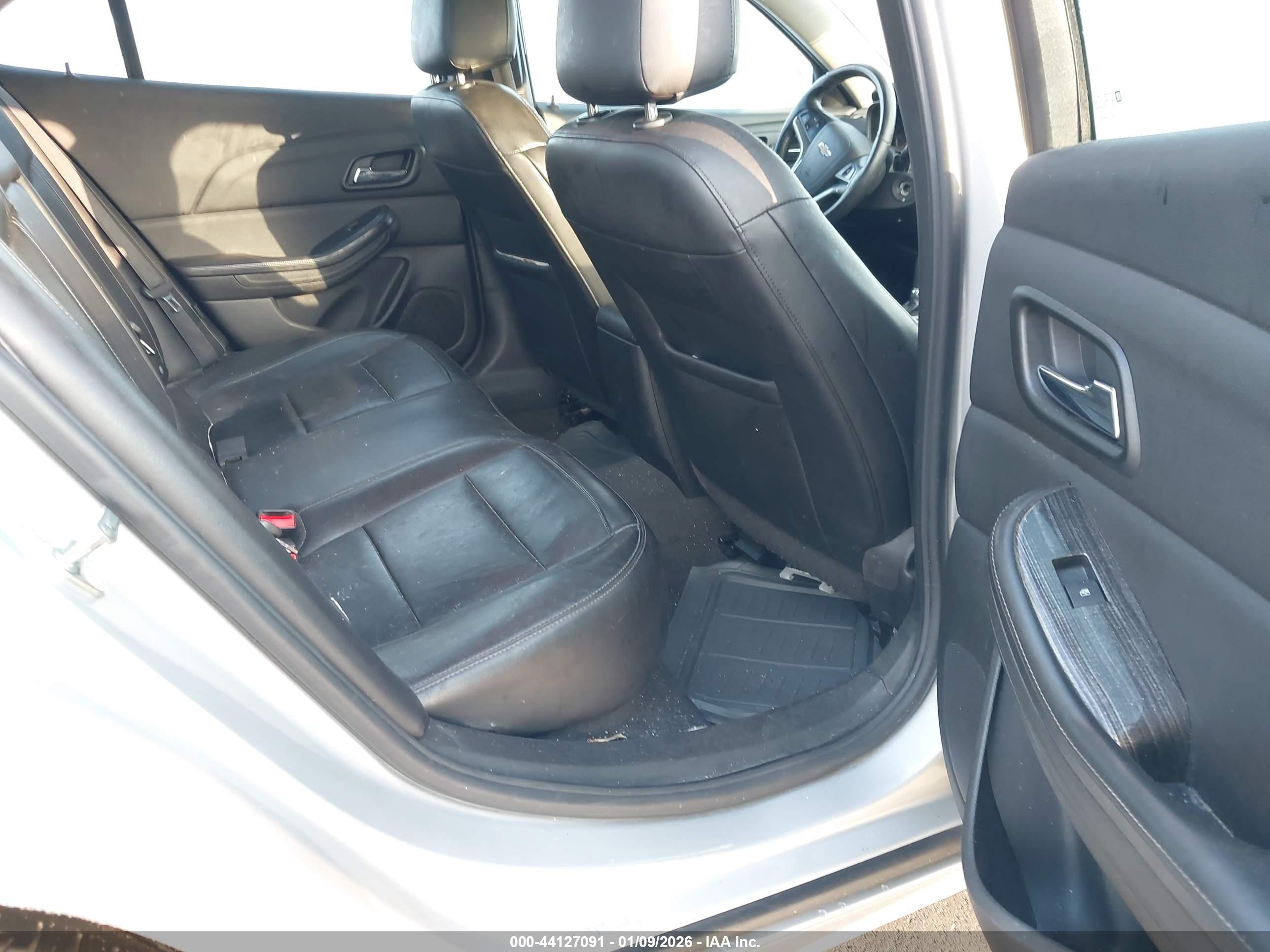 CHEVROLET MALIBU image 8
