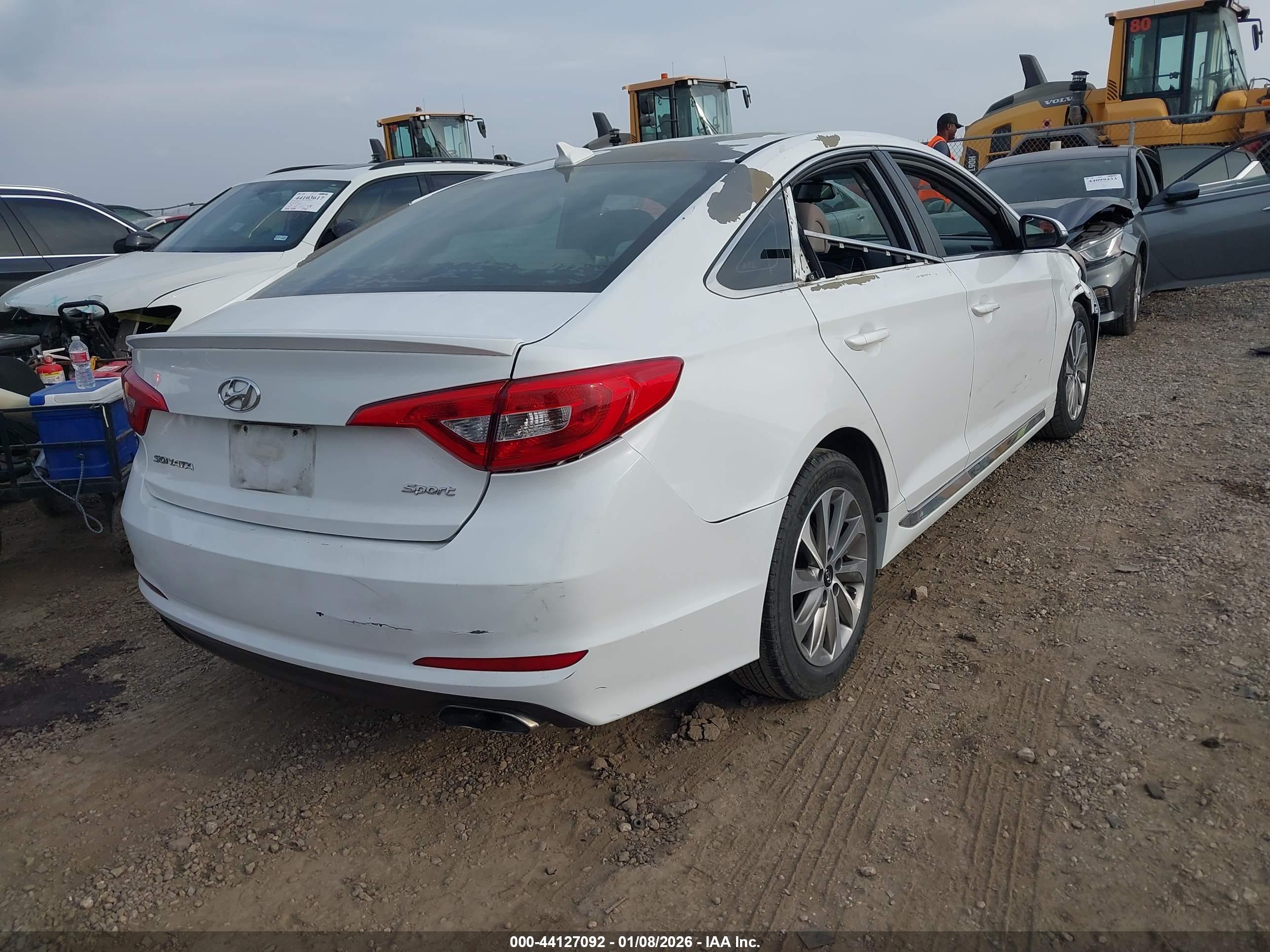 HYUNDAI SONATA image 4