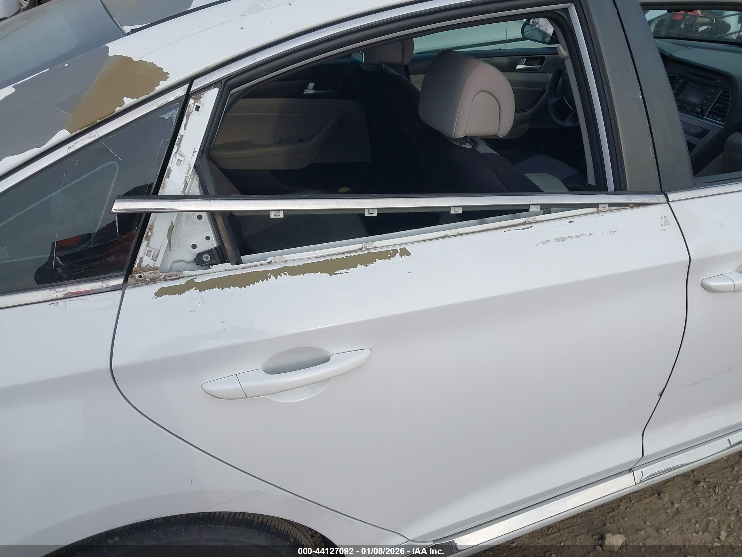 HYUNDAI SONATA image 6