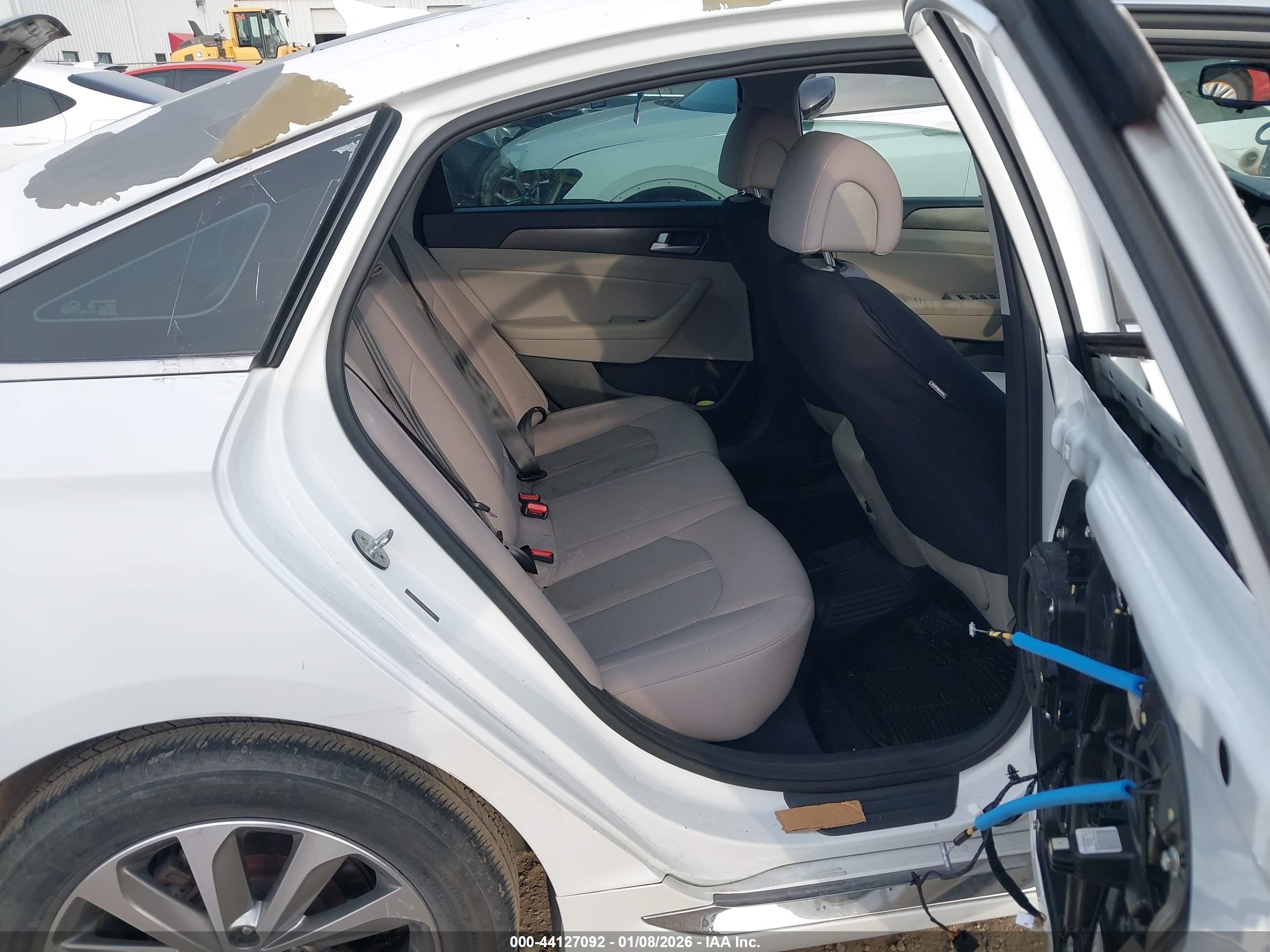 HYUNDAI SONATA image 8