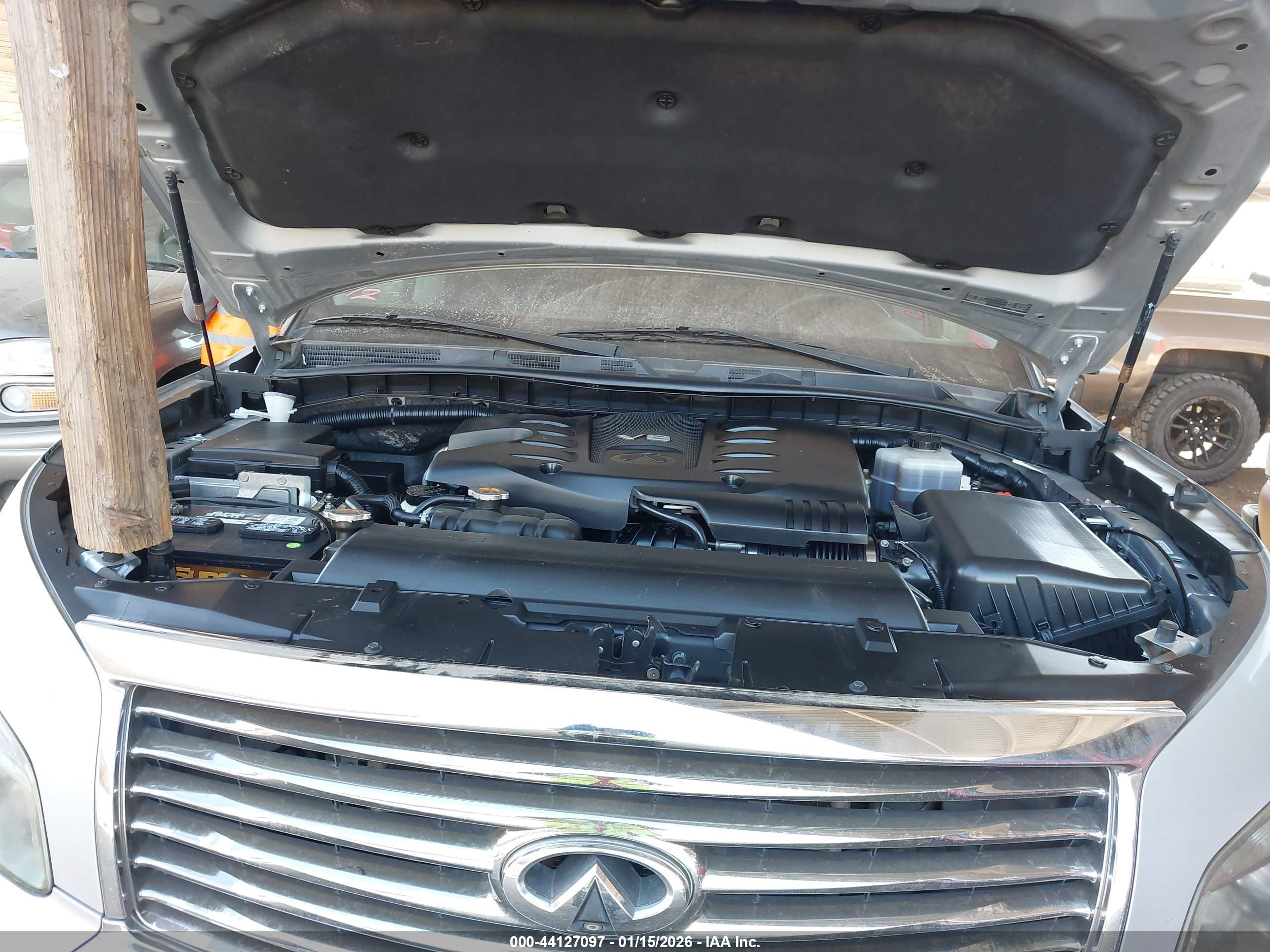 INFINITI QX56 image 10