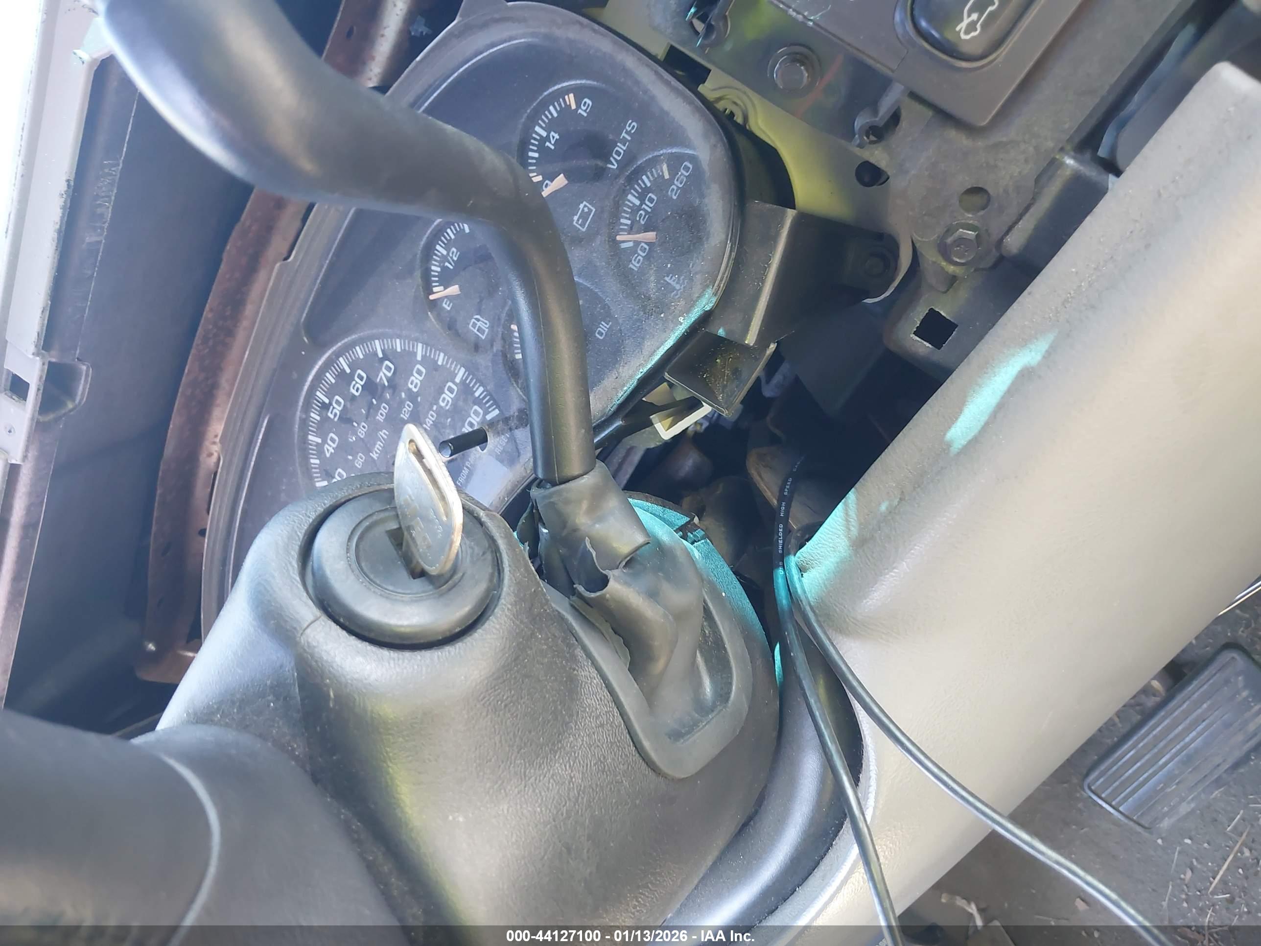 GMC SIERRA image 11
