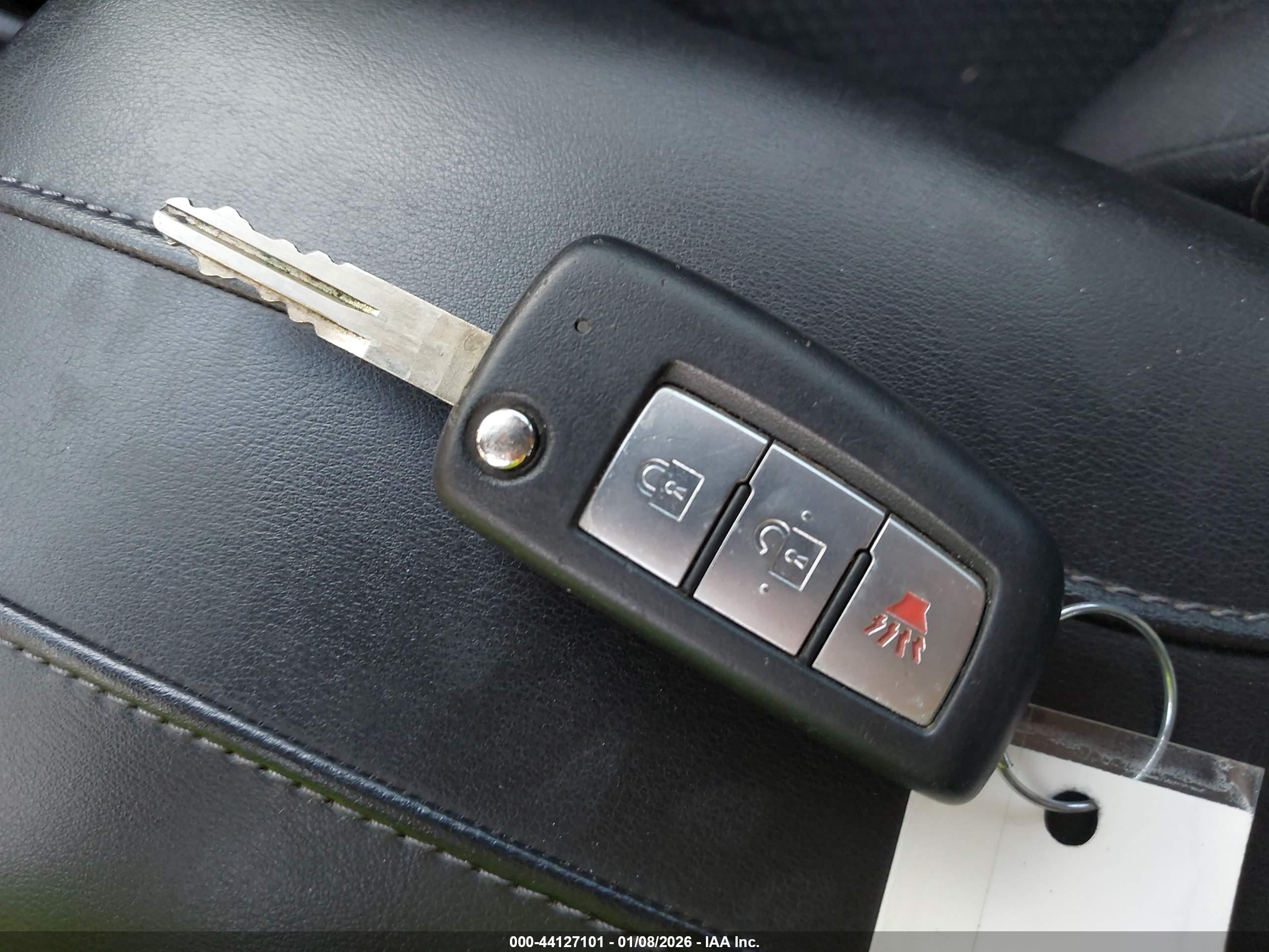 NISSAN ROGUE image 11