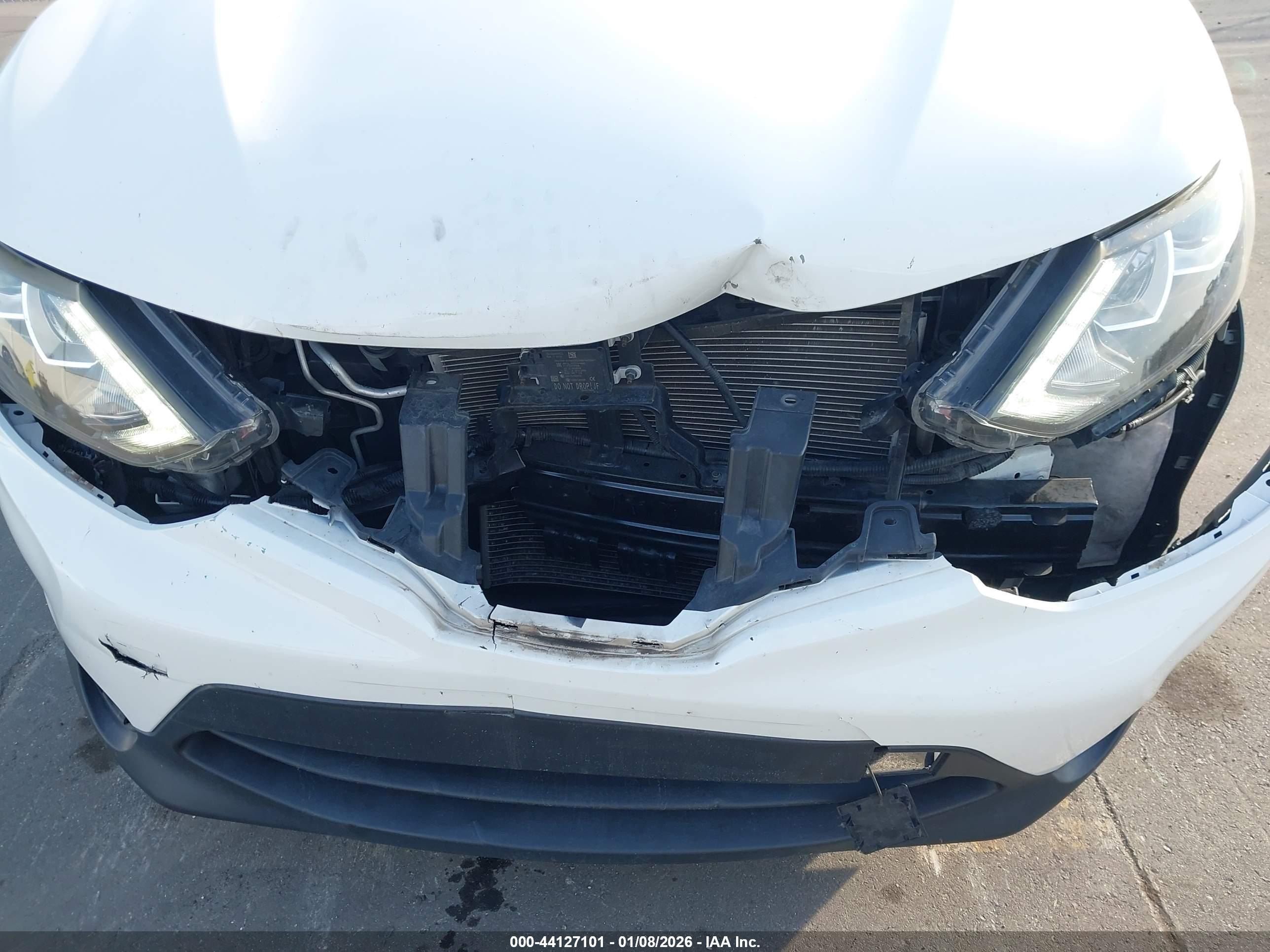NISSAN ROGUE image 6