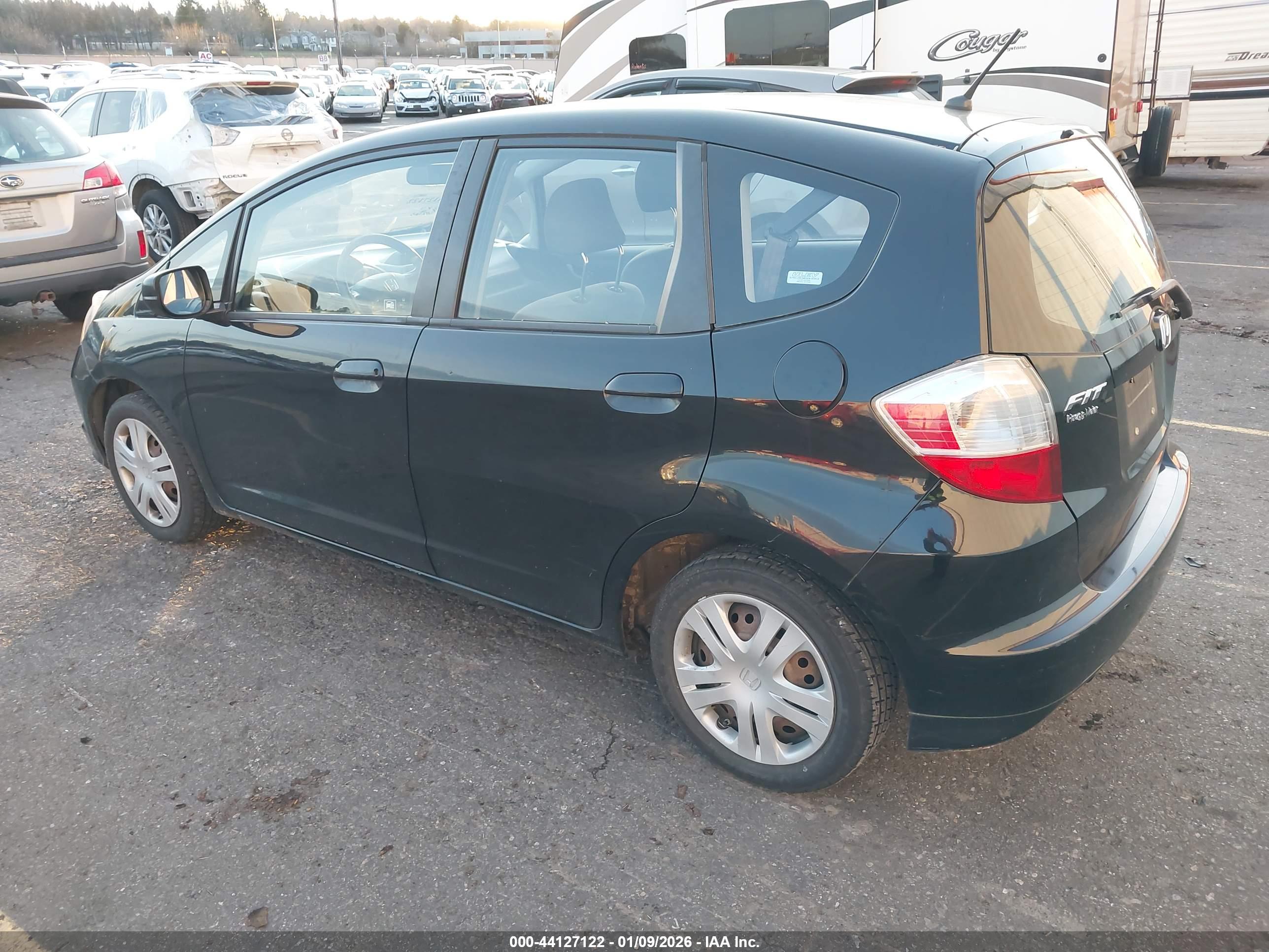 HONDA FIT image 3