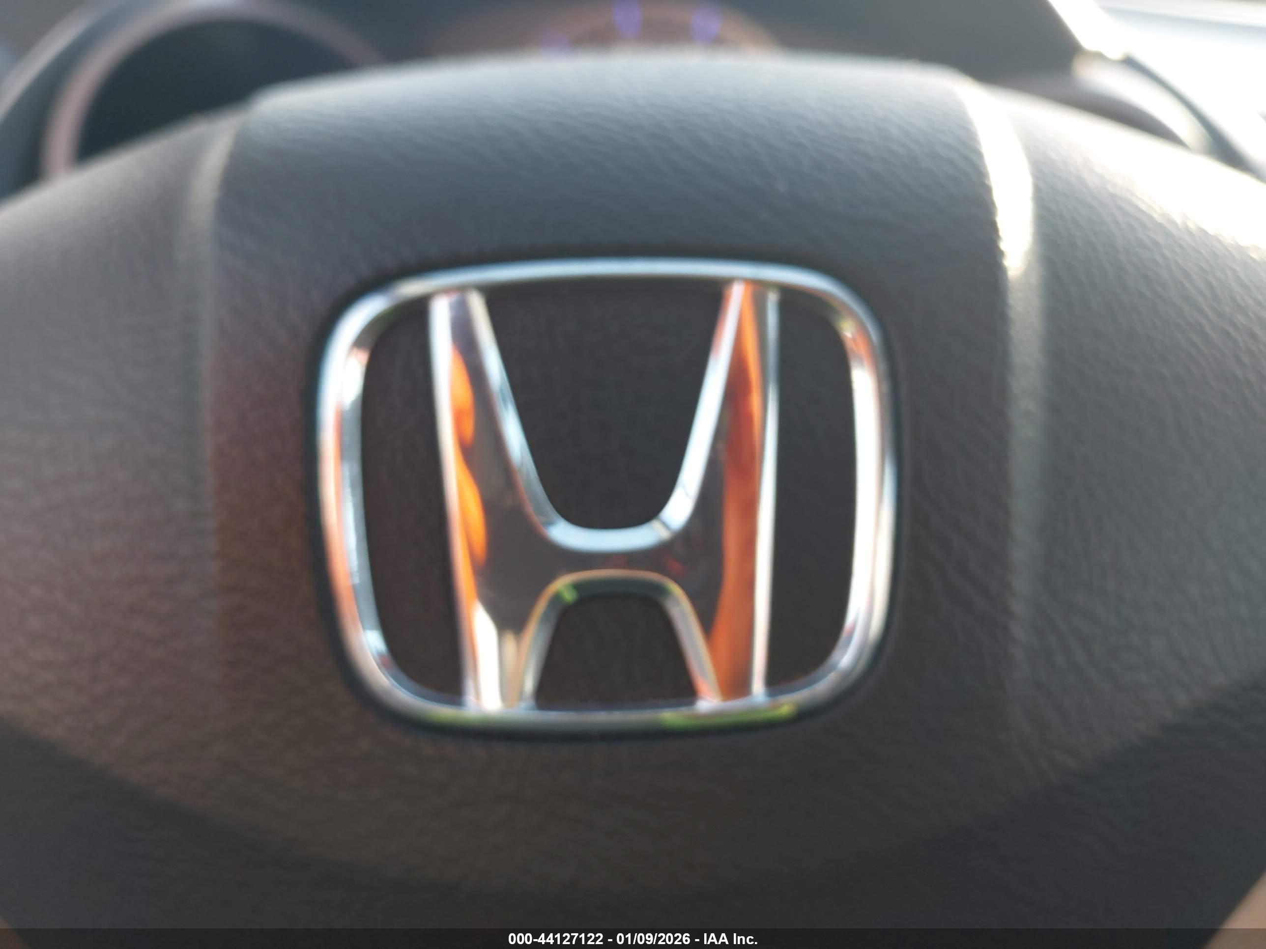 HONDA FIT image 6