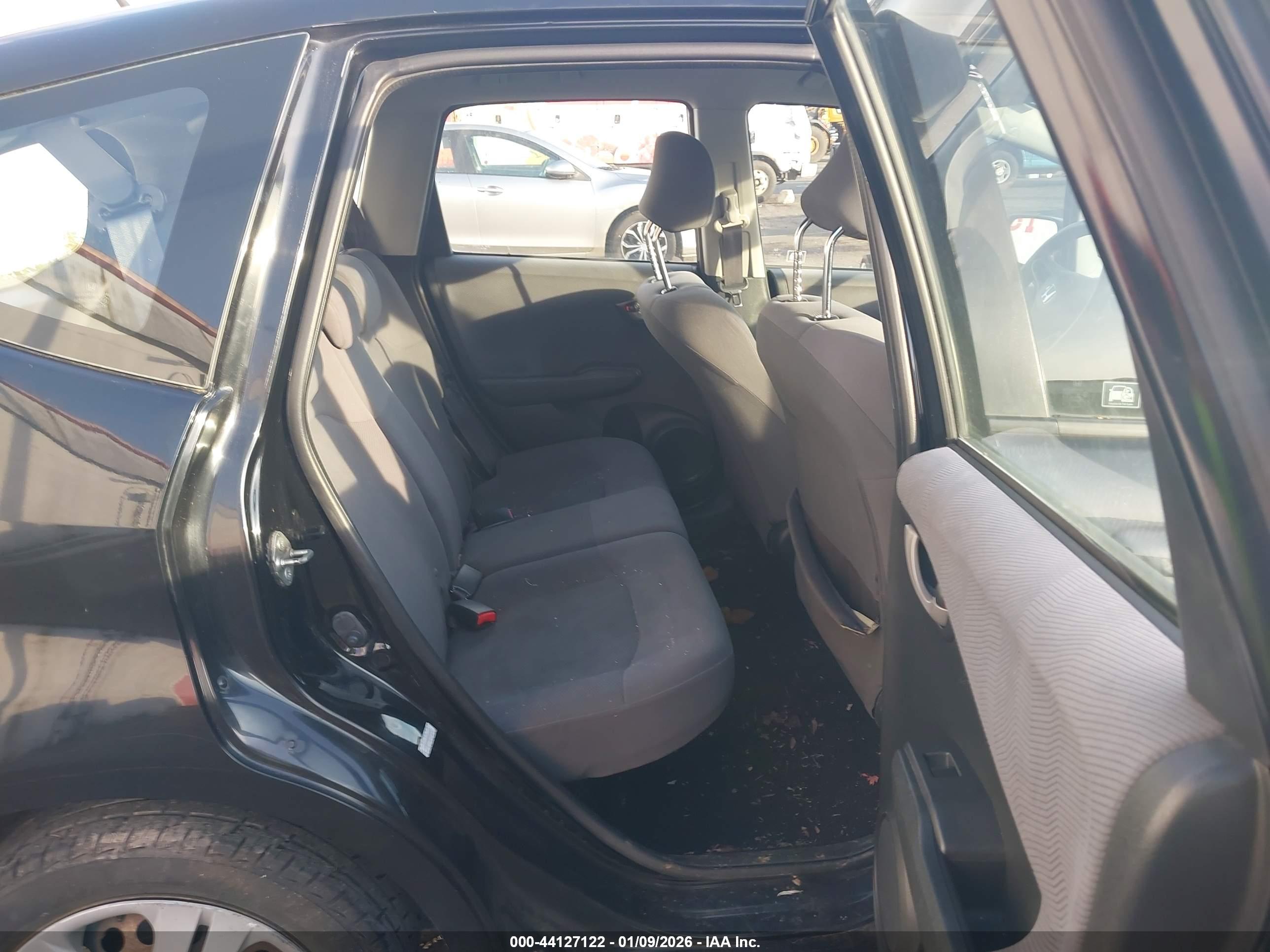 HONDA FIT image 8