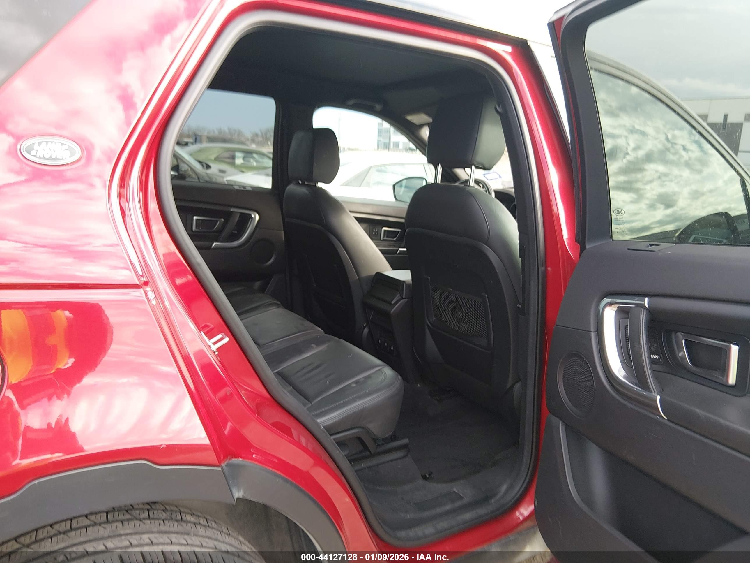 LAND ROVER image 8