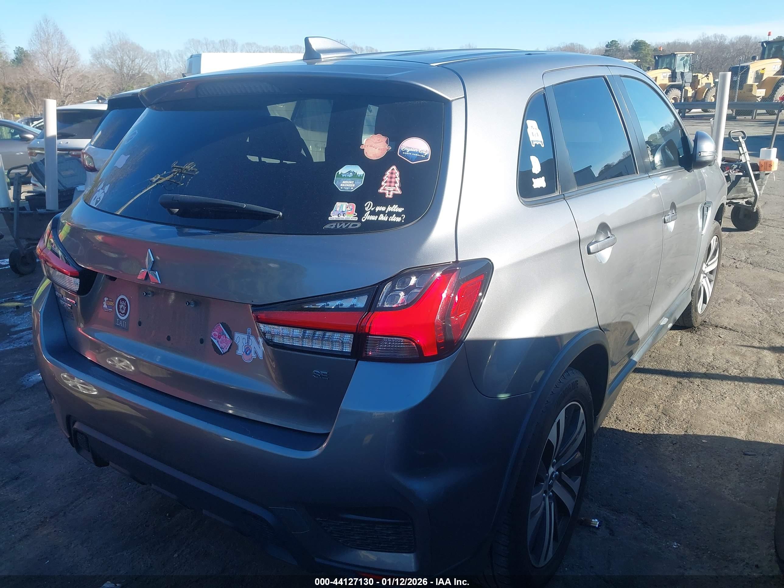 MITSUBISHI OUTLANDER image 4