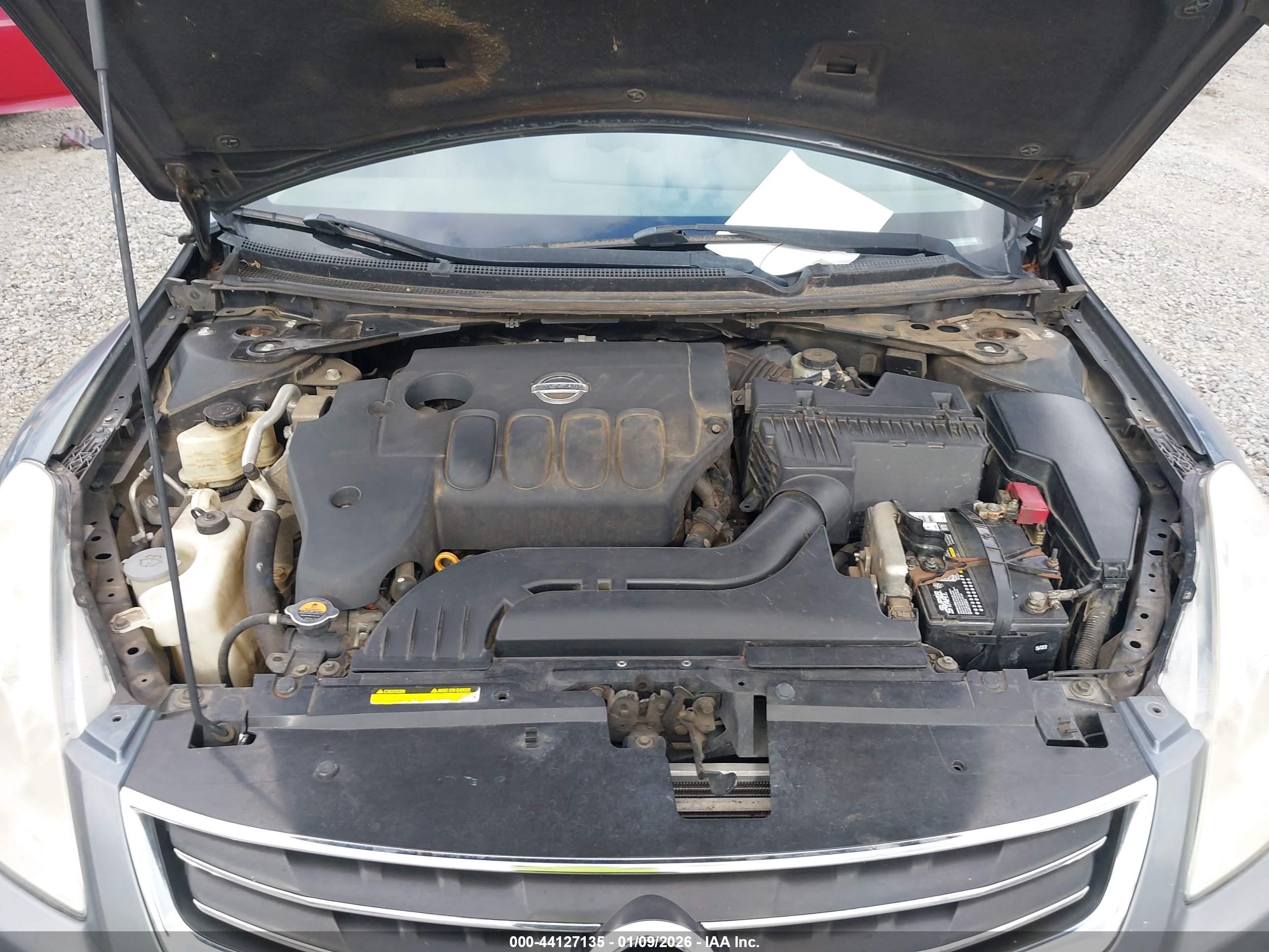 NISSAN ALTIMA image 10