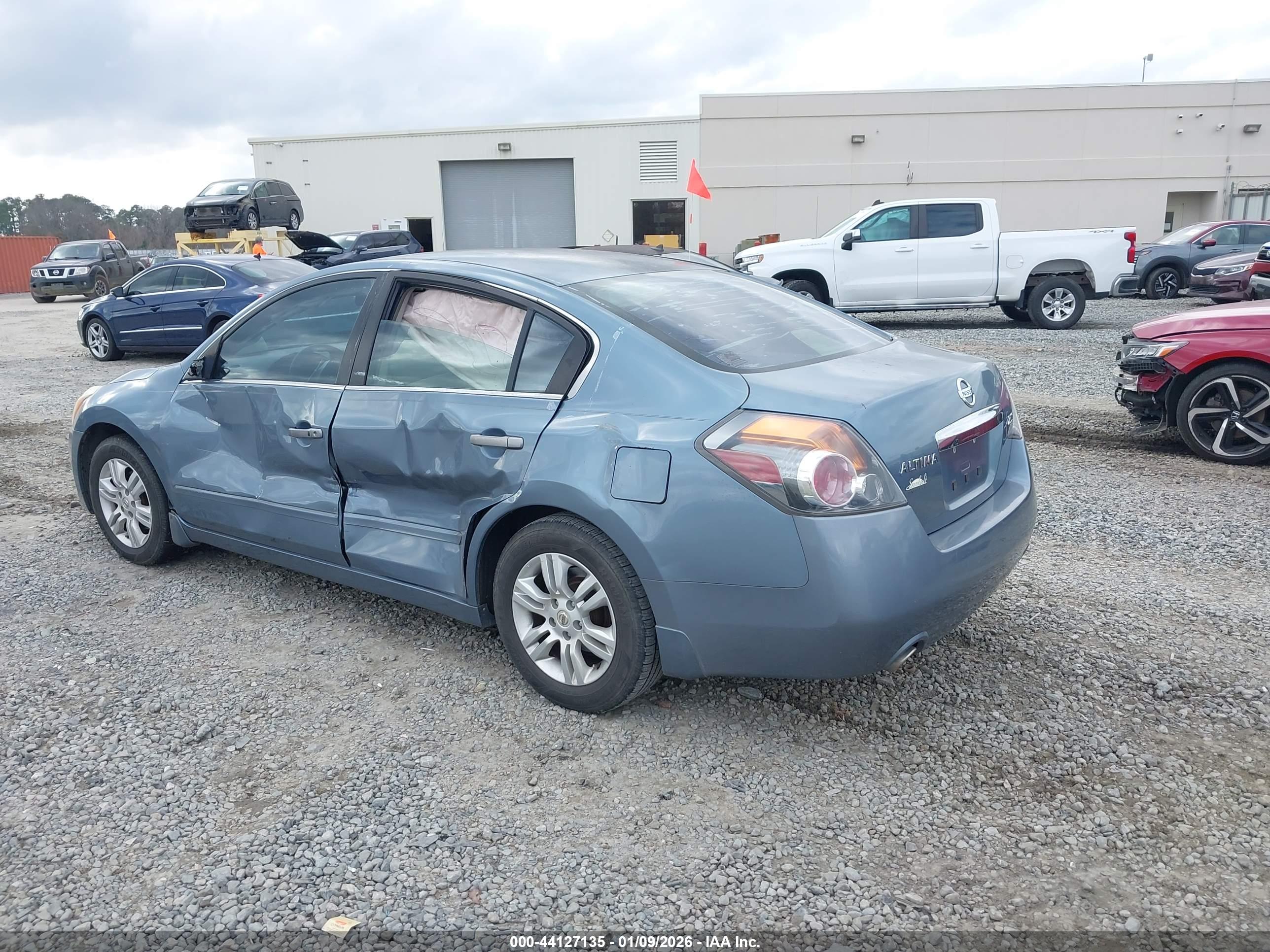 NISSAN ALTIMA image 3