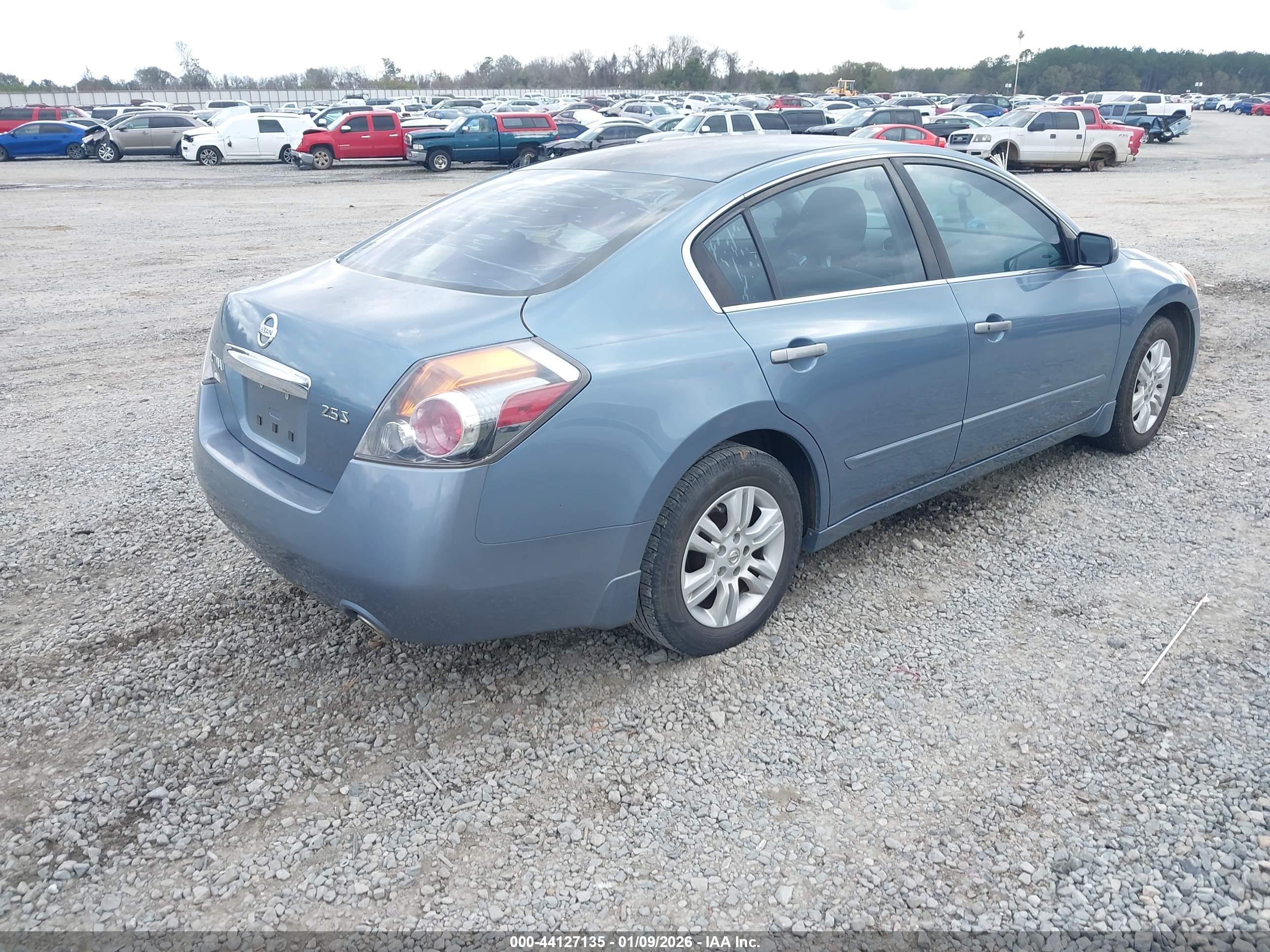 NISSAN ALTIMA image 4