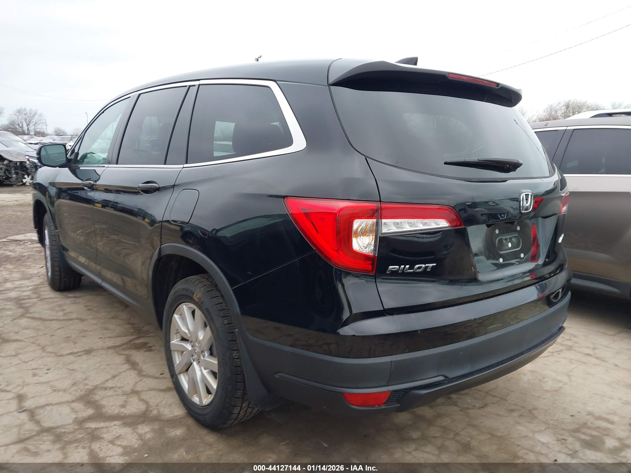 HONDA PILOT image 3