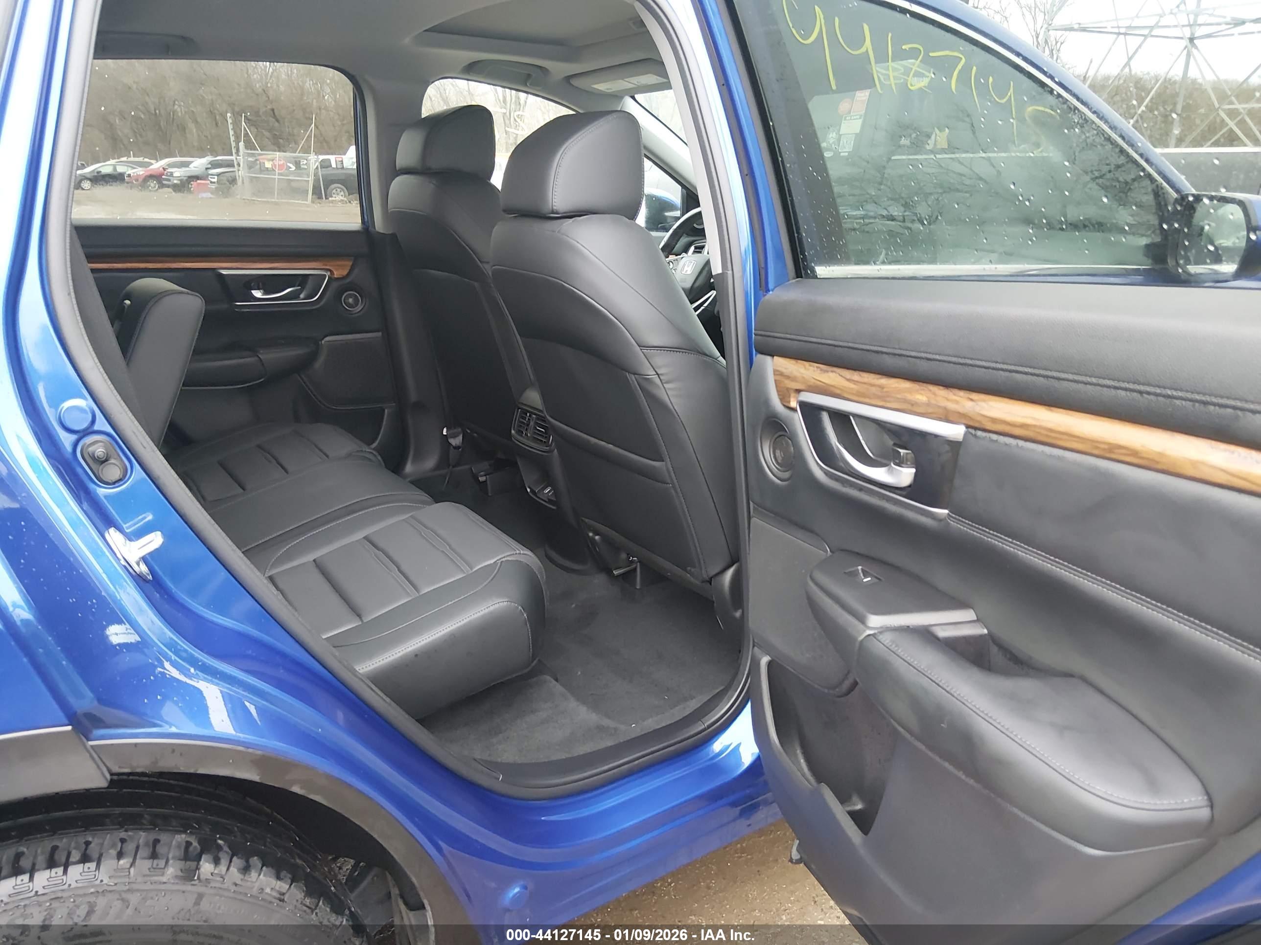 HONDA CR-V image 8