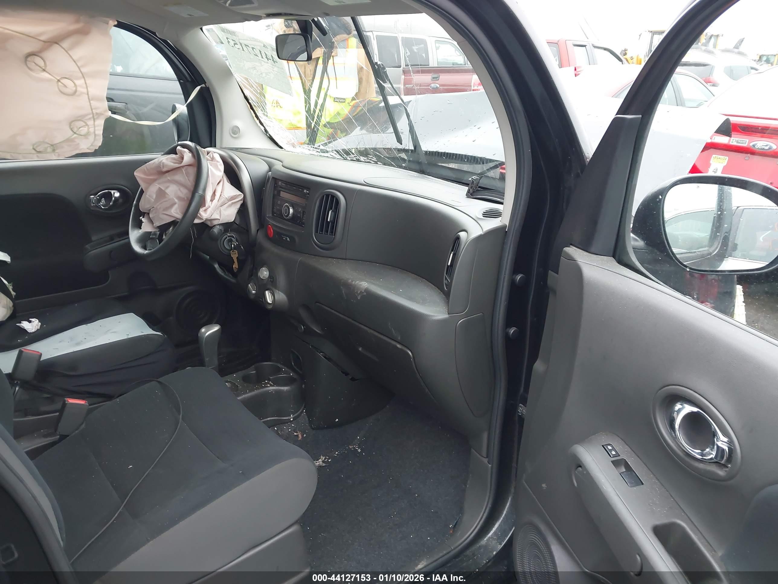 NISSAN CUBE image 5